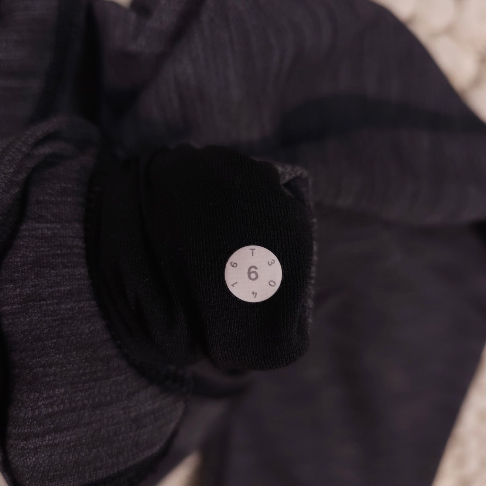 Lululemon Lululemon Wunder Under Hi-Rise Crop Heathered Black Sz 6 Size 28" / US 6 / IT 42 - 4 Thumbnail