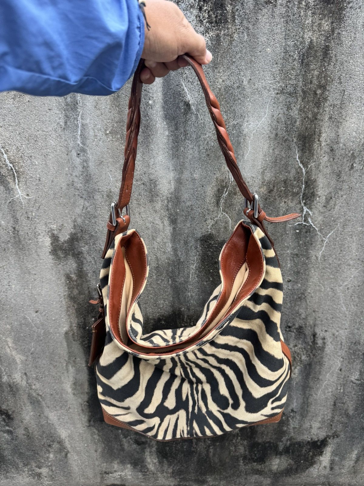Ralph Lauren Ralph Lauren Leather Zebra Pattern Shoulder Size ONE SIZE - 6 Thumbnail