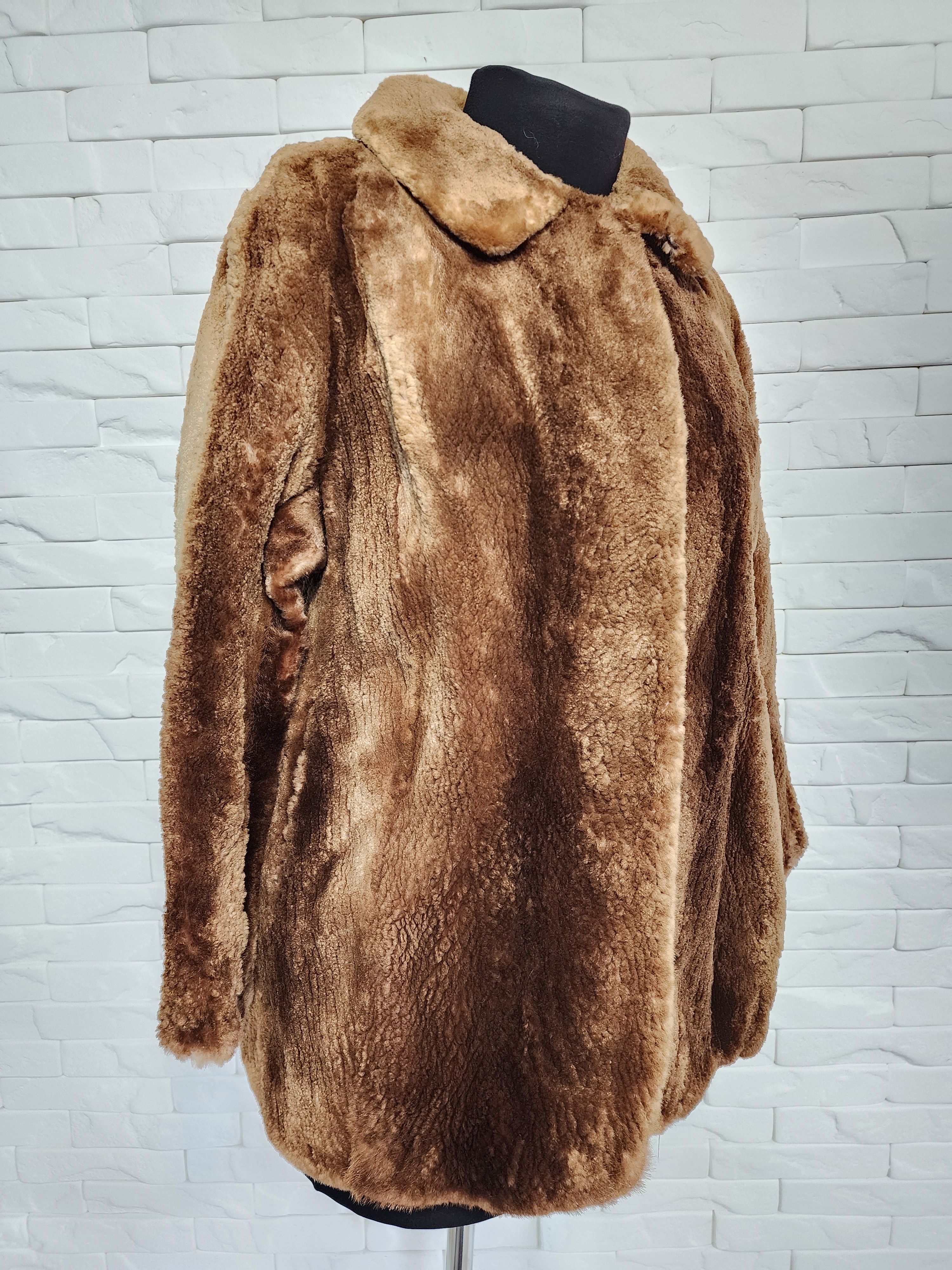 Furla Warm Brown Women's Fur Coat. Size M / US 6-8 / IT 42-44 - 2 Thumbnail