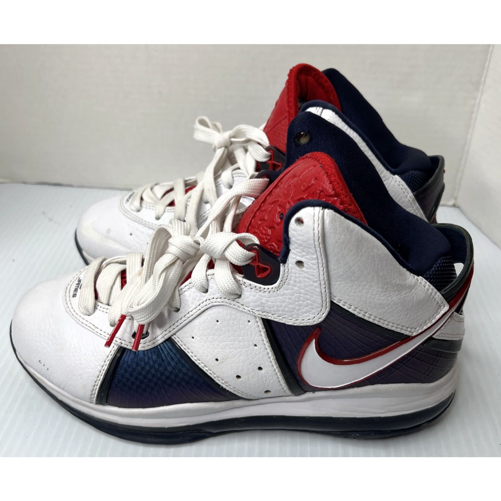 Nike Nike LeBron 8 USA Olympic Veterans Day Basketball Sneakers Men Size 8.5 White Size US 8.5 / EU 41-42 - 5 Thumbnail