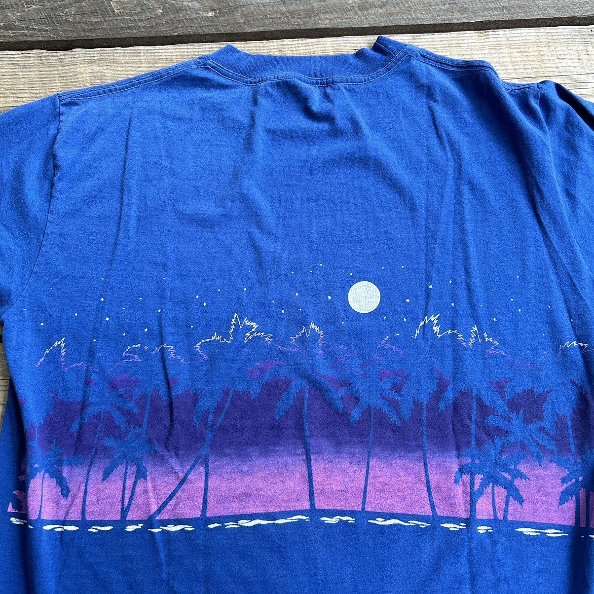 Vintage Vintage 90s Cayman Islands Wrap around Print Nature T Shirt Size US L / EU 52-54 / 3 - 3 Thumbnail