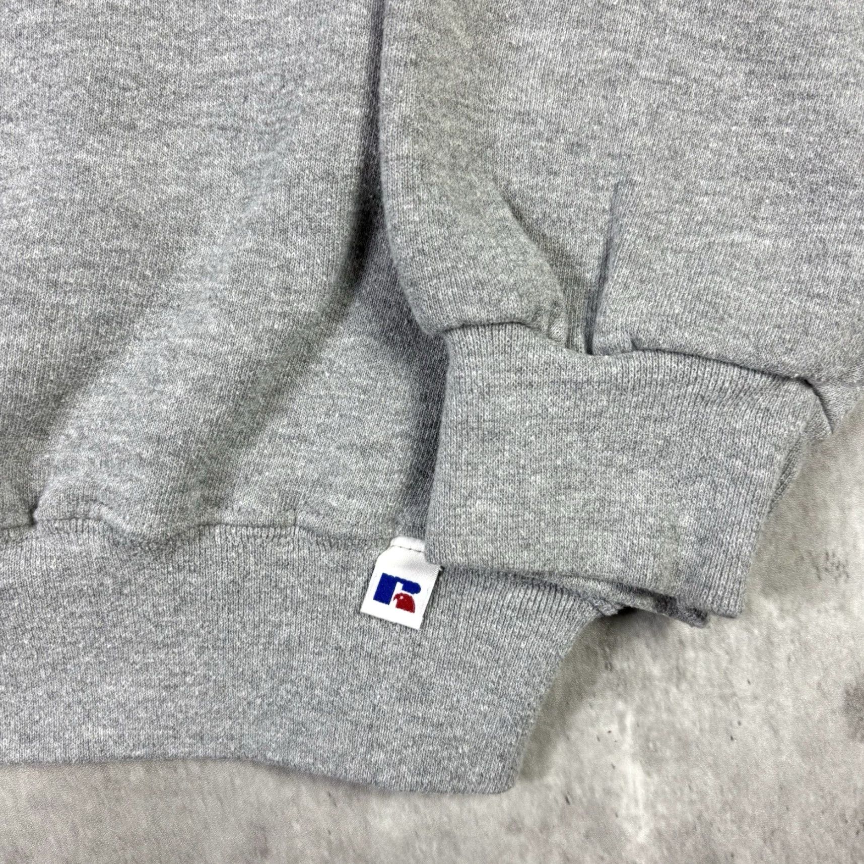 Russell Athletic VINTAGE Russell Athletic Blue Mountain Crewneck Promo Sweatshirt XL Men Gray Cotton Fleece Graphic Print Logo College Basketball Pullover Size XL Size US XL / EU 56 / 4 - 4 Thumbnail