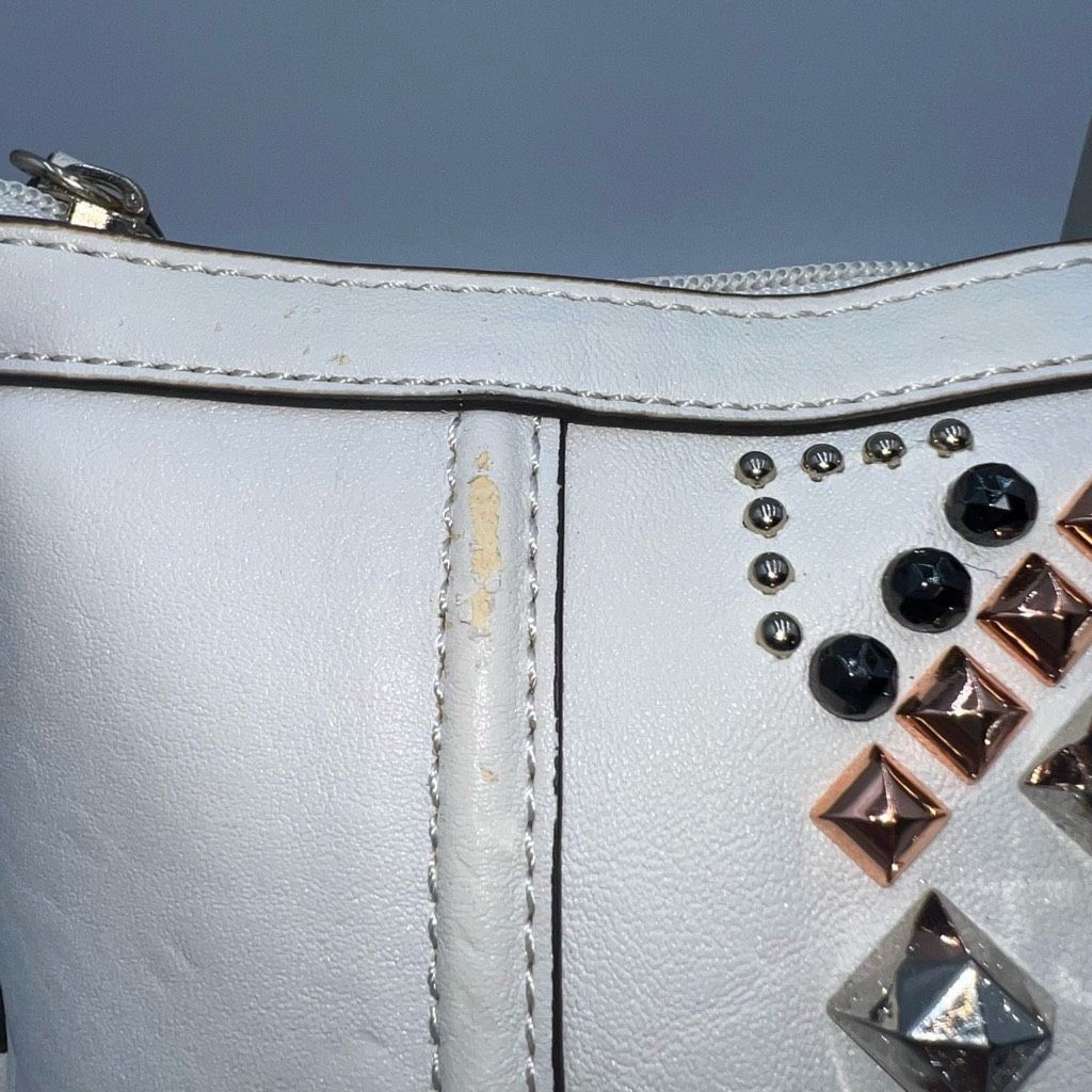 Guess Guess Studded White Studded Crossbody (please look at pics and description) Size ONE SIZE - 4 Thumbnail