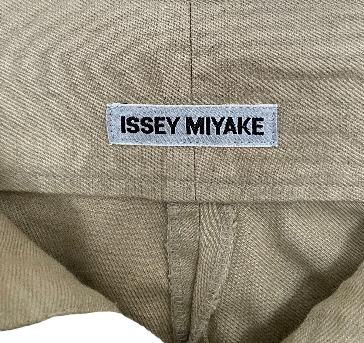 Issey Miyake Vintage Brand Issey Miyake Flared Jeans 1990s Size US 29 - 12 Thumbnail