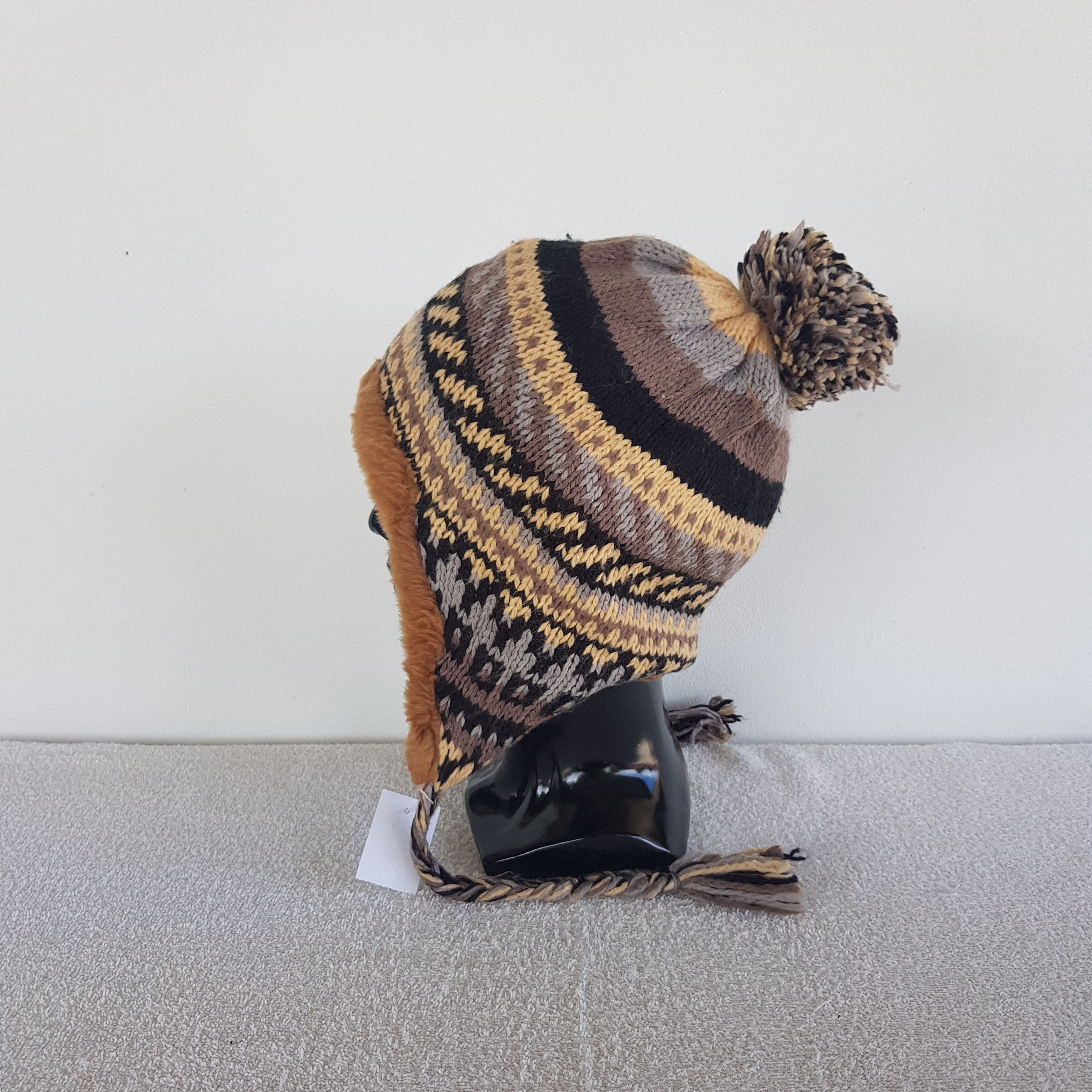 Japanese Brand Vintage Japanese Earflap Beanie Ribbed Knit Pom Caps Hats. Size ONE SIZE - 4 Thumbnail