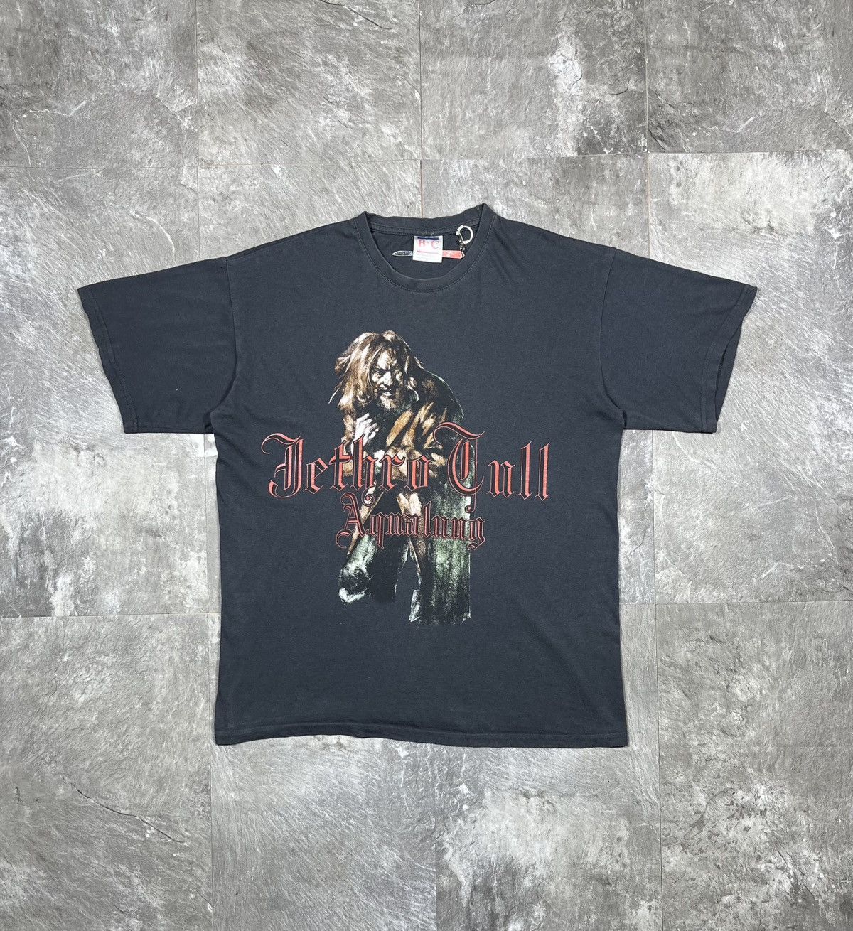 Band Tees Vintage 2006 Jethro Tull Aqualung Tour Shirt Faded Boxy Size US M / EU 48-50 / 2 - 1 Thumbnail