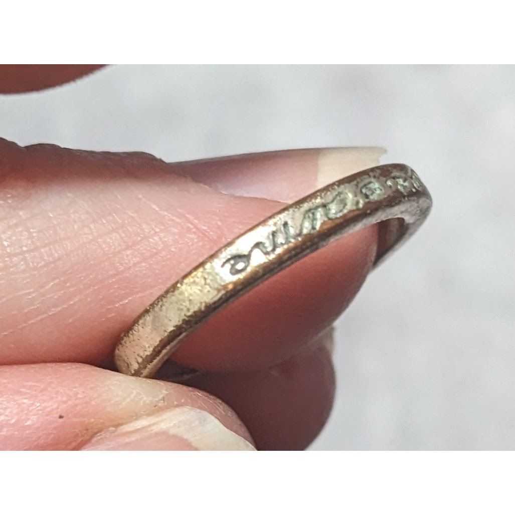 Other Cursive Engraved Silver Tone Fashion Ring Size 6 1/4 Size ONE SIZE - 7 Thumbnail