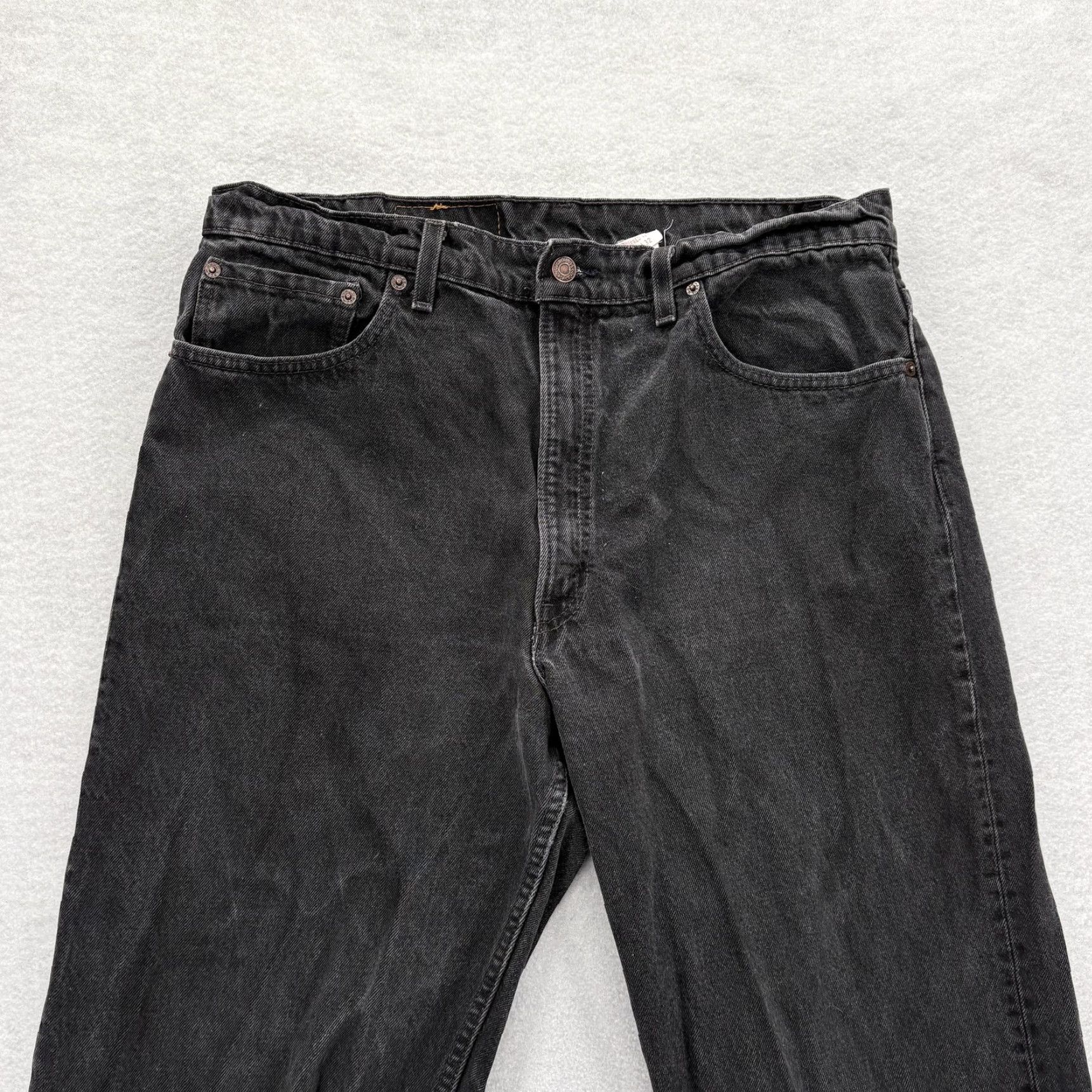 Levi's VINTAGE Levi's 550 Jeans Mens 38x32 Black Tapered Leg Denim USA 90s Size US 38 / EU 54 - 2 Thumbnail