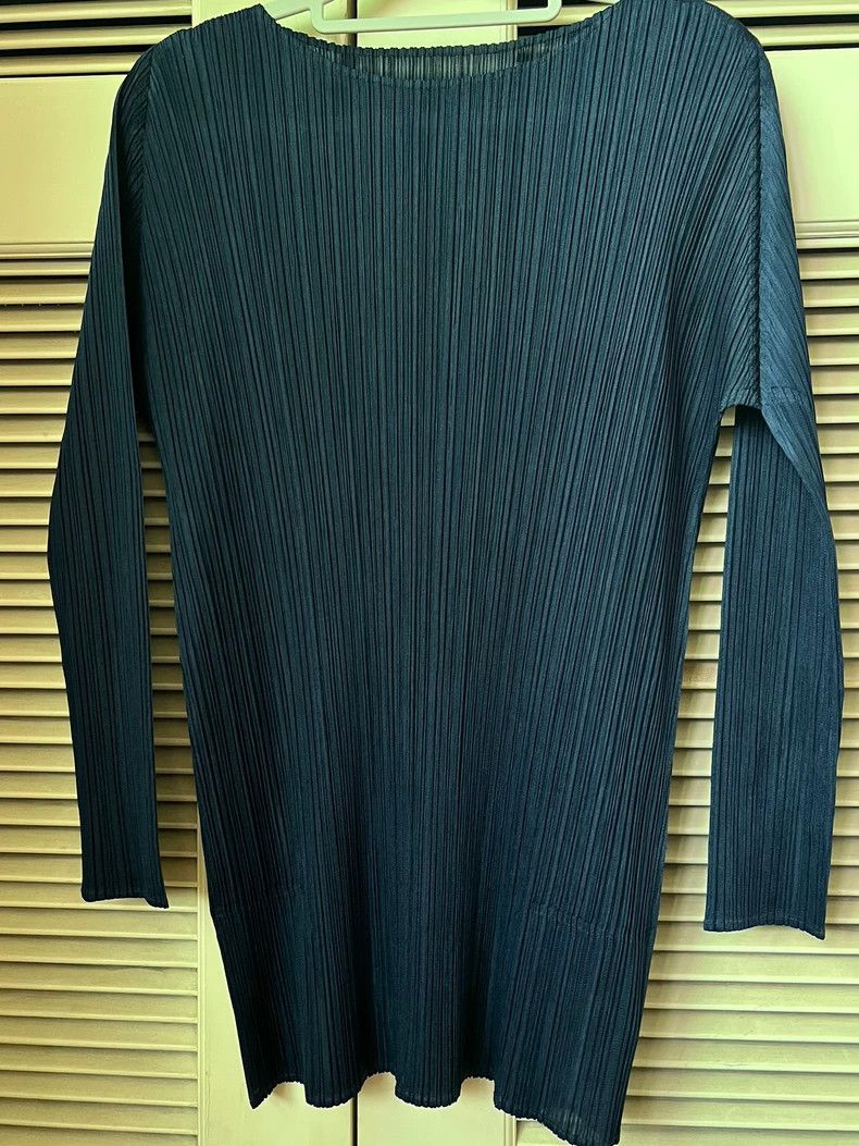 Issey Miyake Issey Miyake size:3 Navy blue pleated long sleeves Size XS / US 0-2 / IT 36-38 - 1 Thumbnail
