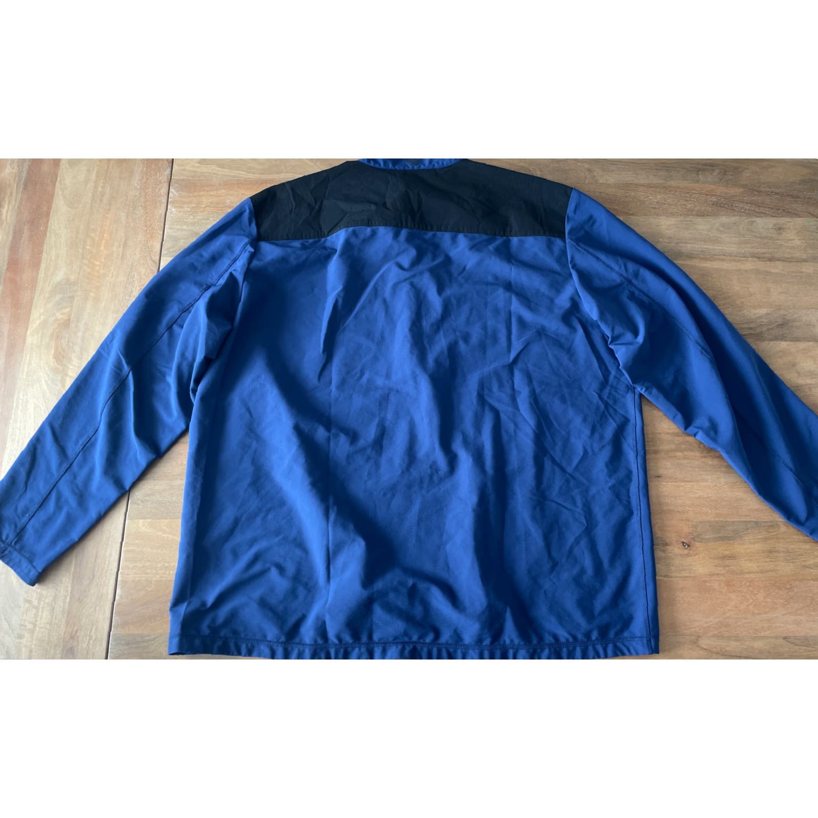 Vineyard Vines Vineyard Vines Performance Jacket Windbreaker Big & Tall XB Blue Mens Weatherproof Windbreaker Jacket Oxford 60% Polyester Size US XL / EU 56 / 4 - 2 Thumbnail