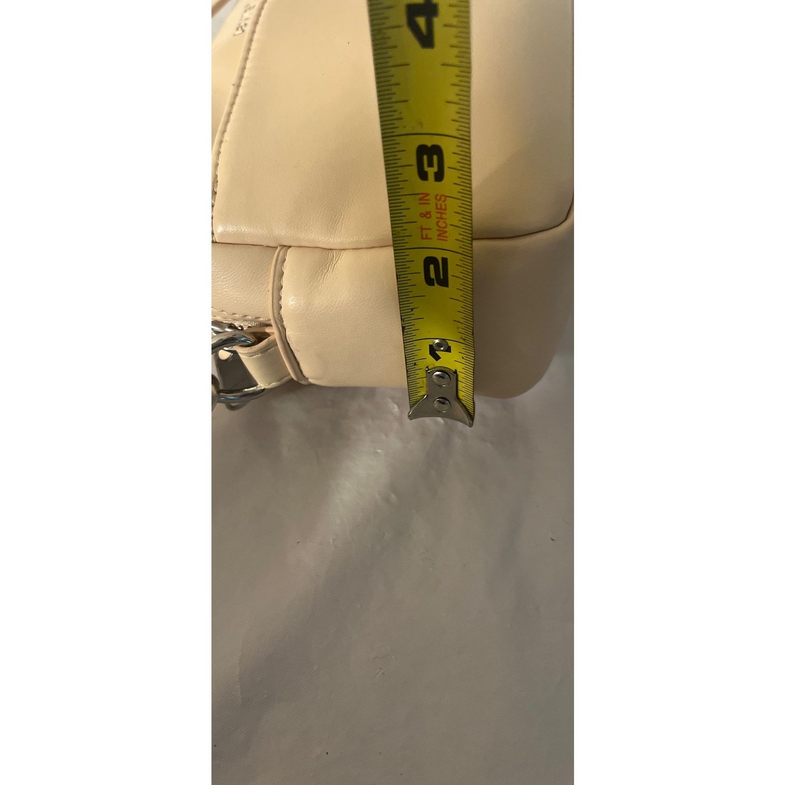 Levi's Levi’s Sally Camera Crossbody Bag Peach Cream Size ONE SIZE - 13 Thumbnail