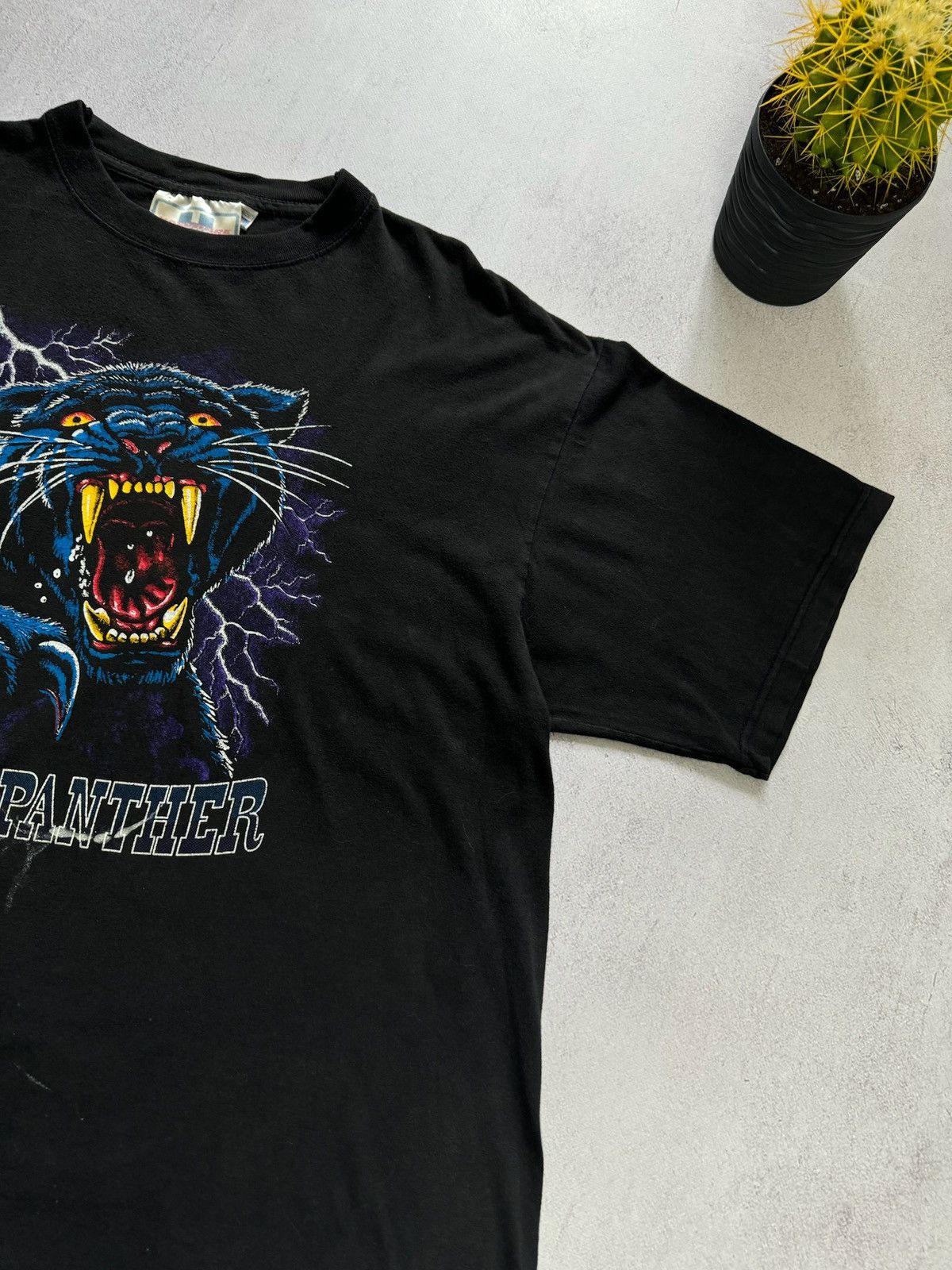 Vintage Vintage Black Panther T Shirt Baggy 70s USA American Size US XL / EU 56 / 4 - 4 Thumbnail