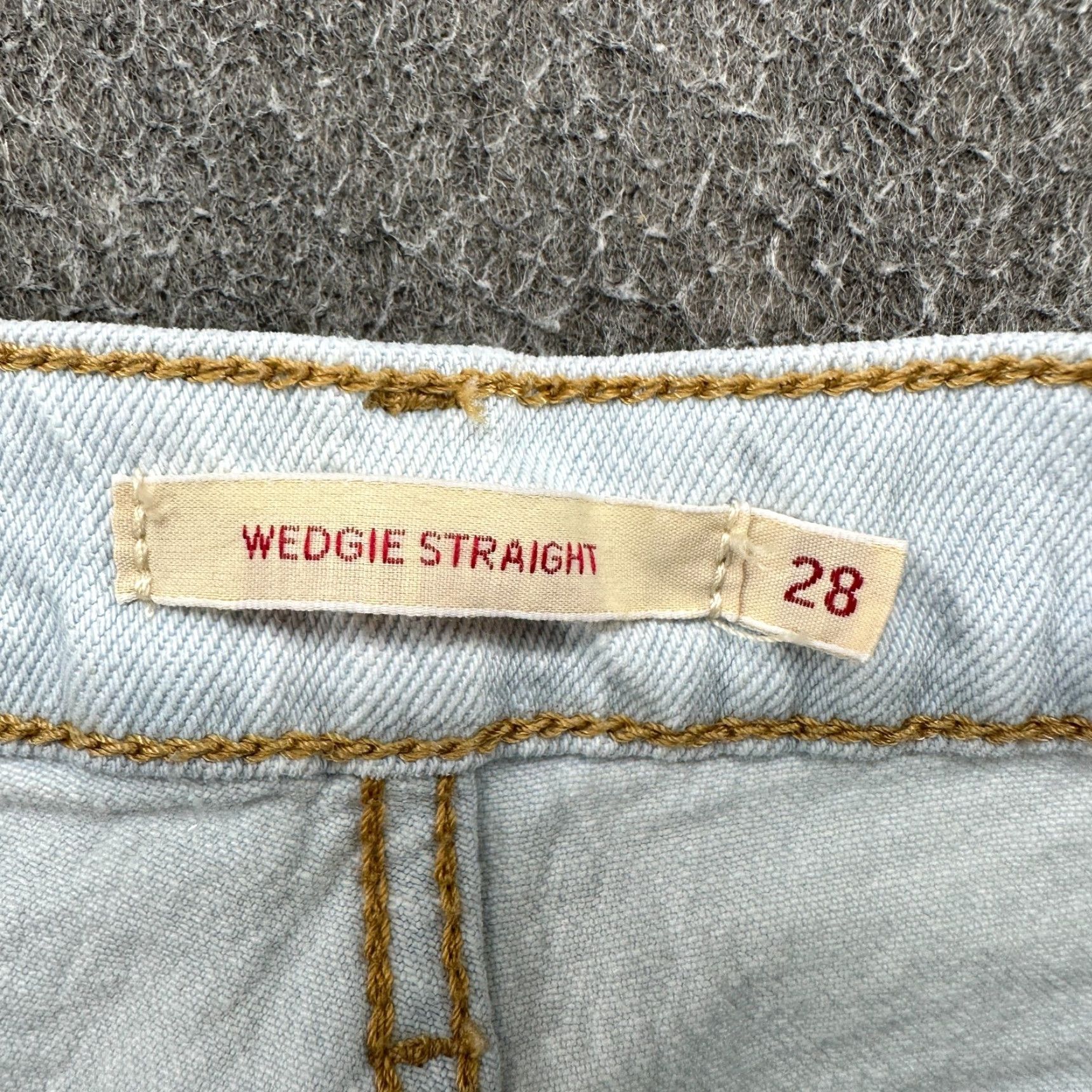 Levi's Levi's 501 Jeans Womens Straight 28 Blue Button Fly Light Wash 90s Distressed Regular Denim Navy? Size 28" / US 6 / IT 42 - 6 Thumbnail