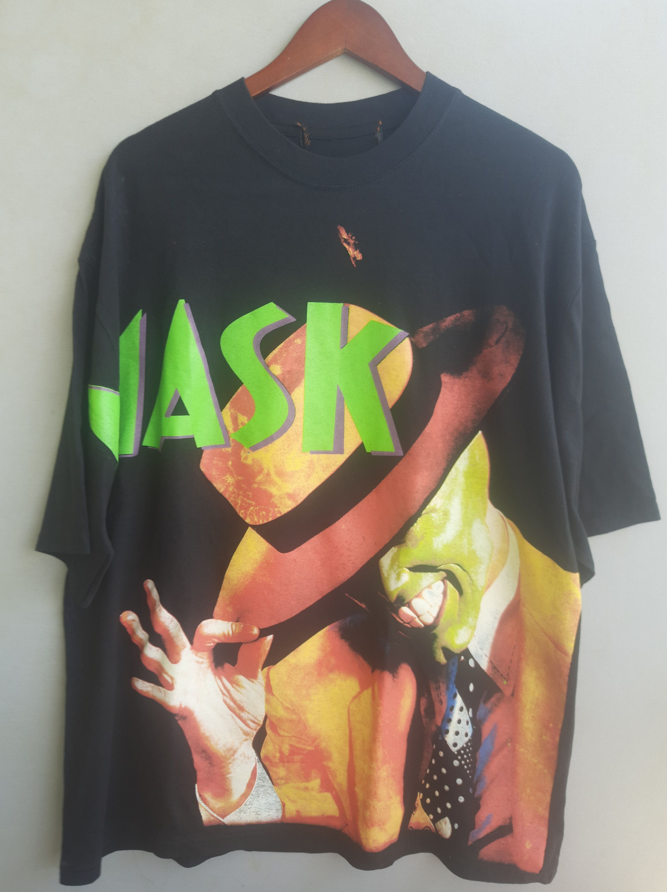 Japanese Brand The MASK Big Head Movie T-Shirt Size US XL / EU 56 / 4 - 1 Thumbnail