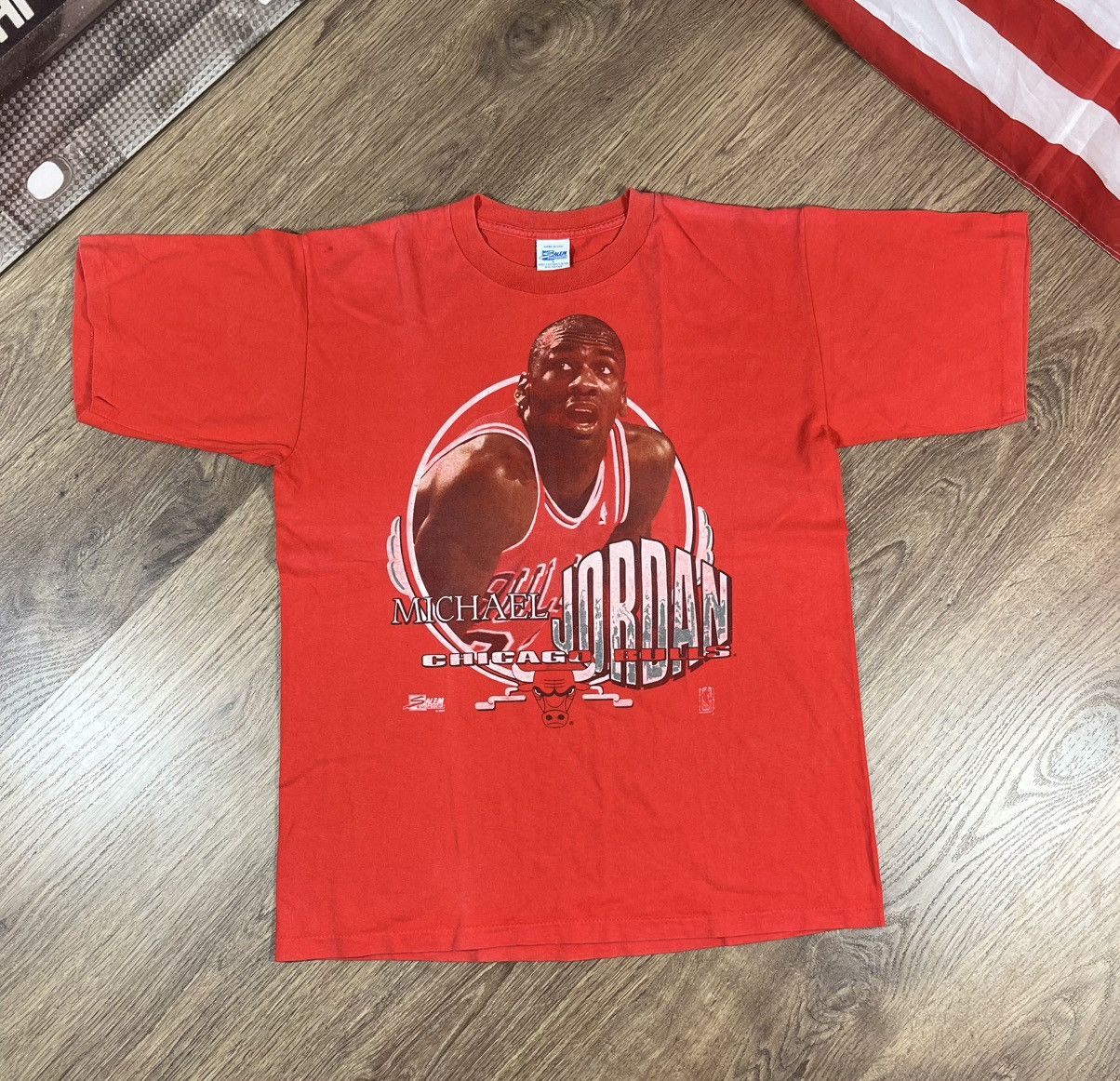 Salem Sportswear Vintage Michael Jordan Player 1991s Very Rare T Shirt Size US L / EU 52-54 / 3 - 1 Thumbnail