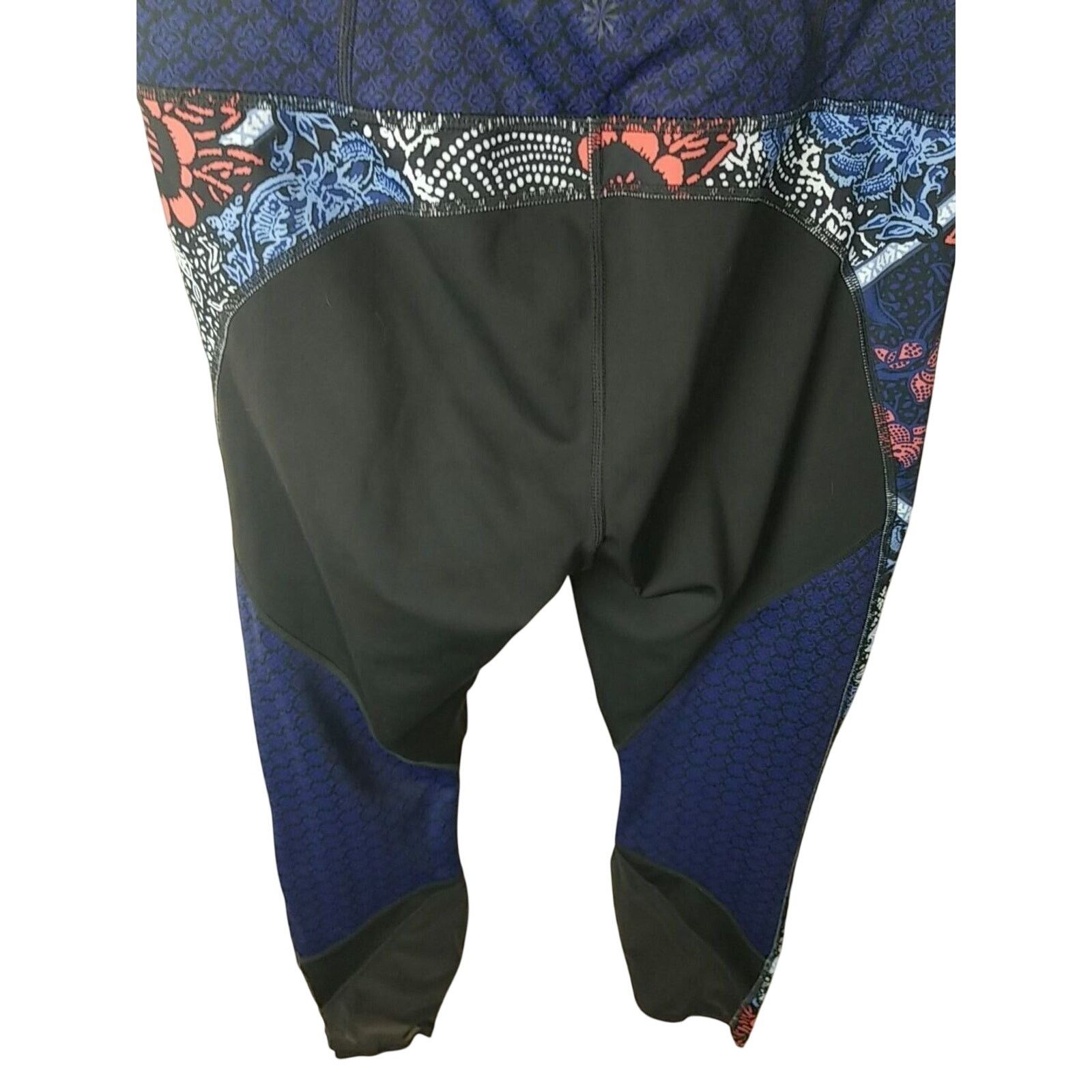 Athleta Athleta Lotus Precision 7/8 Tight Leggings M Stretch Sporty Size 27" / US 4 / IT 40 - 8 Thumbnail