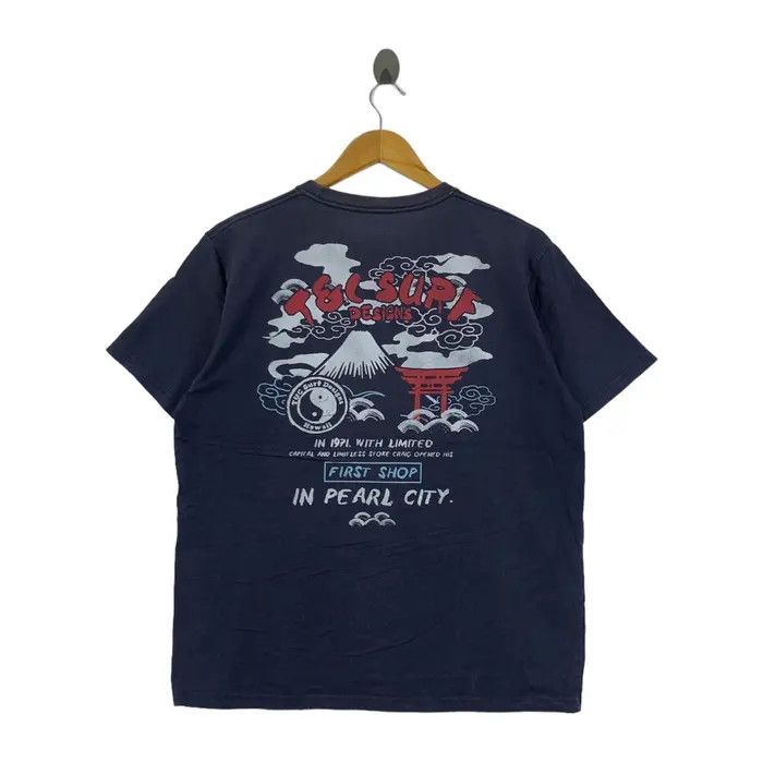 Vintage Vintage T&C SURF DESIGNS First Shop Tee Shirt Size US L / EU 52-54 / 3 - 5 Thumbnail