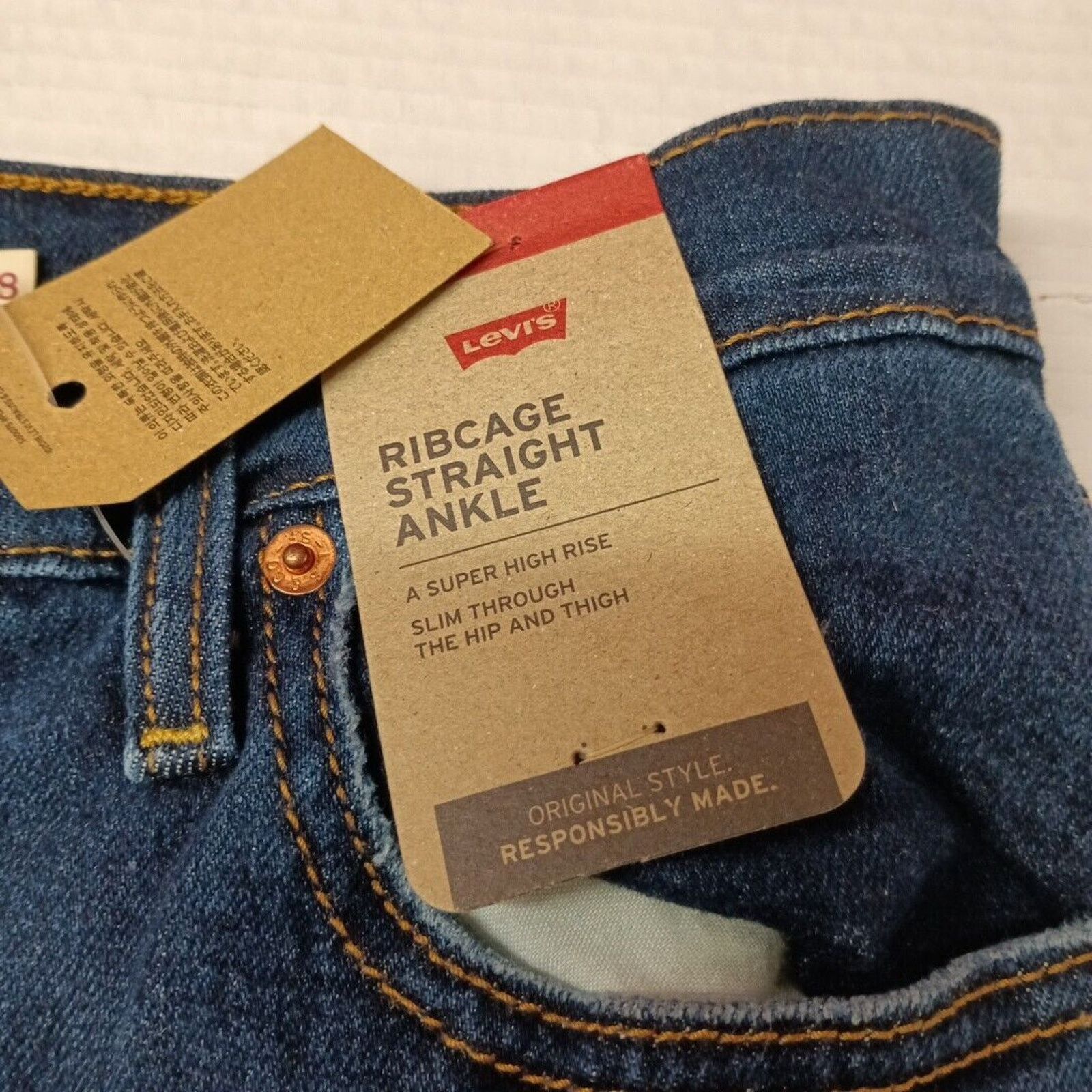 Levi's Levi's Ultra High Rise Ribcage Straight Leg Jeans Size 28x27 Size 28" / US 6 / IT 42 - 4 Thumbnail
