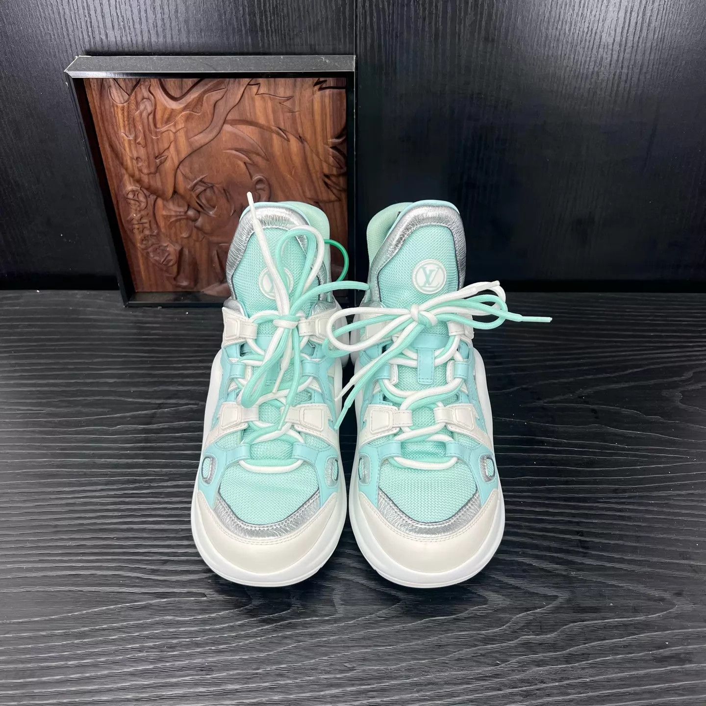 Louis Vuitton LV Archlight White & Green Sneaker 36.5 Worn Once Size US 6 / IT 36 - 2 Thumbnail