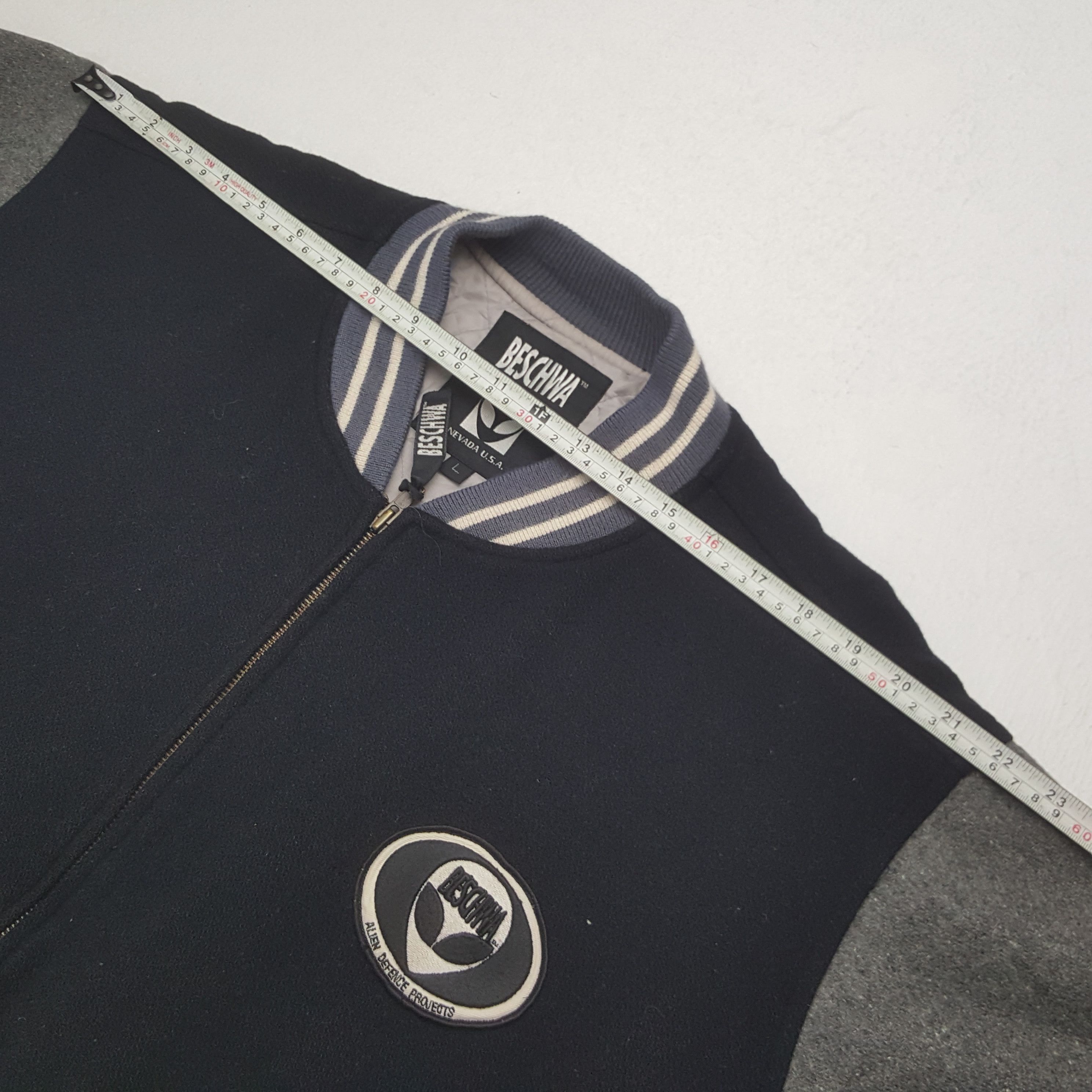 Other Vintage Beschwa Alien Defence Project Varsity Jacket C290N31 Size US XXL / EU 58 / 5 - 6 Thumbnail