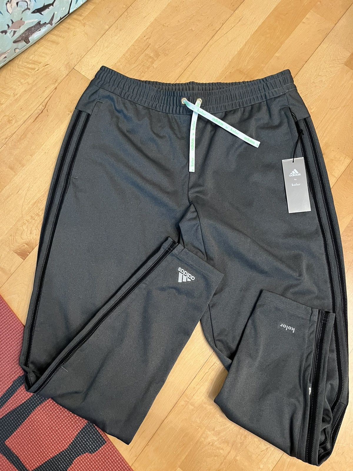 Adidas x kolor hybrid pants best sale