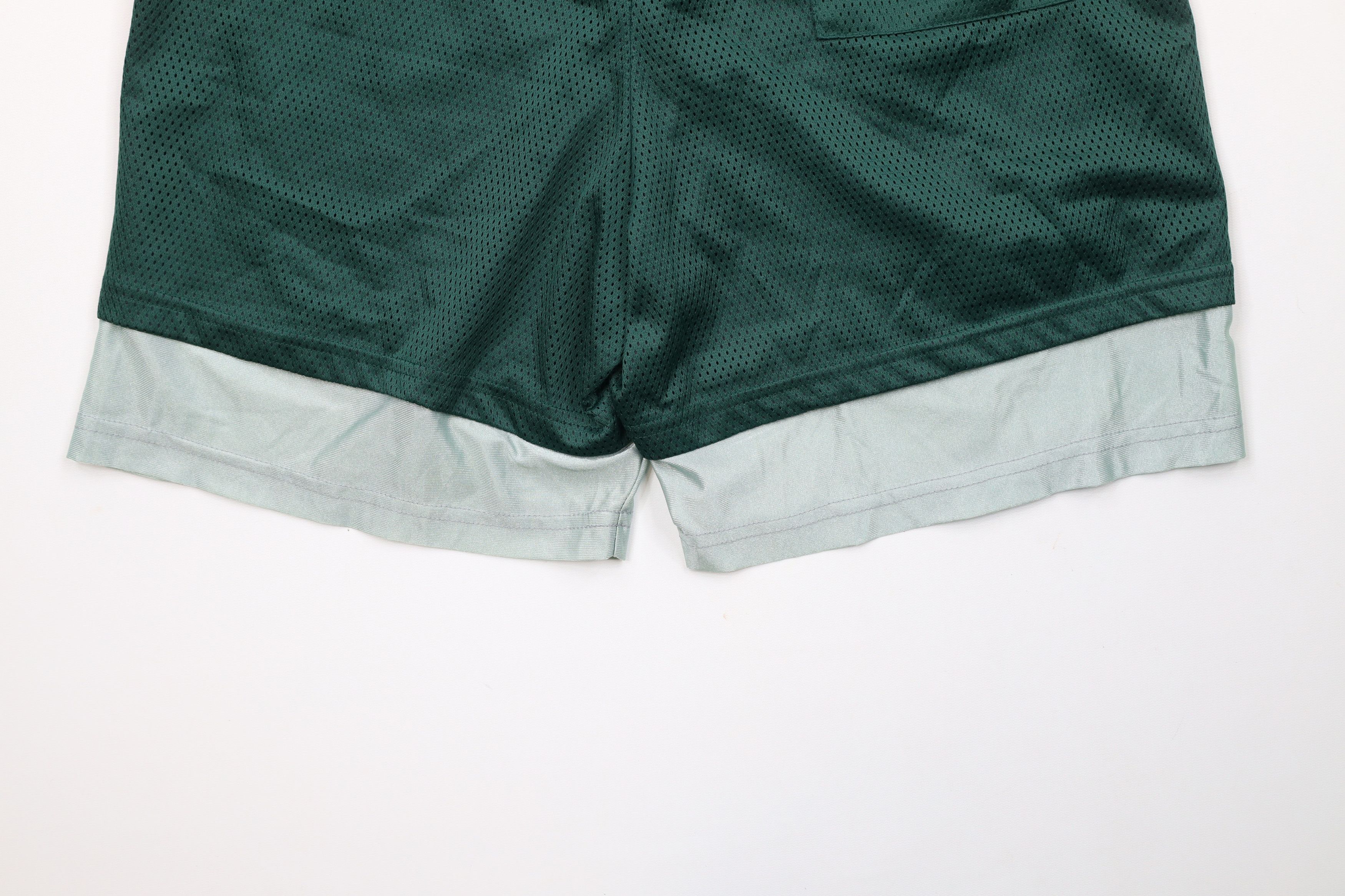 Vintage Vintage 90s Streetwear Layered Mesh Shorts Green Polyester Size US 32 / EU 48 - 10 Thumbnail