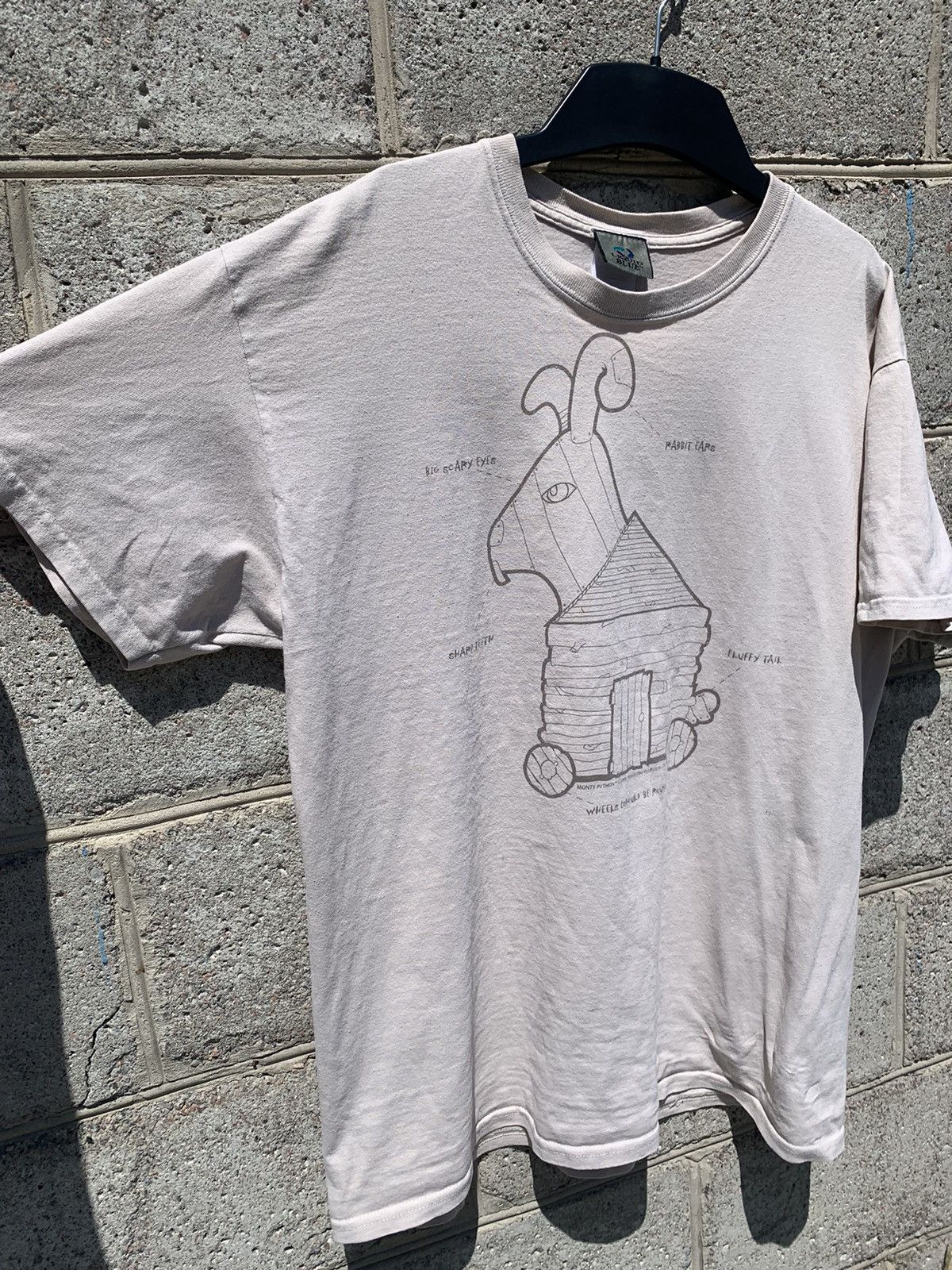 Liquid Blue × Vintage Vintage Monty Python & the Holy Grain Trojan Rabbit T Shirt Size US L / EU 52-54 / 3 - 8 Thumbnail