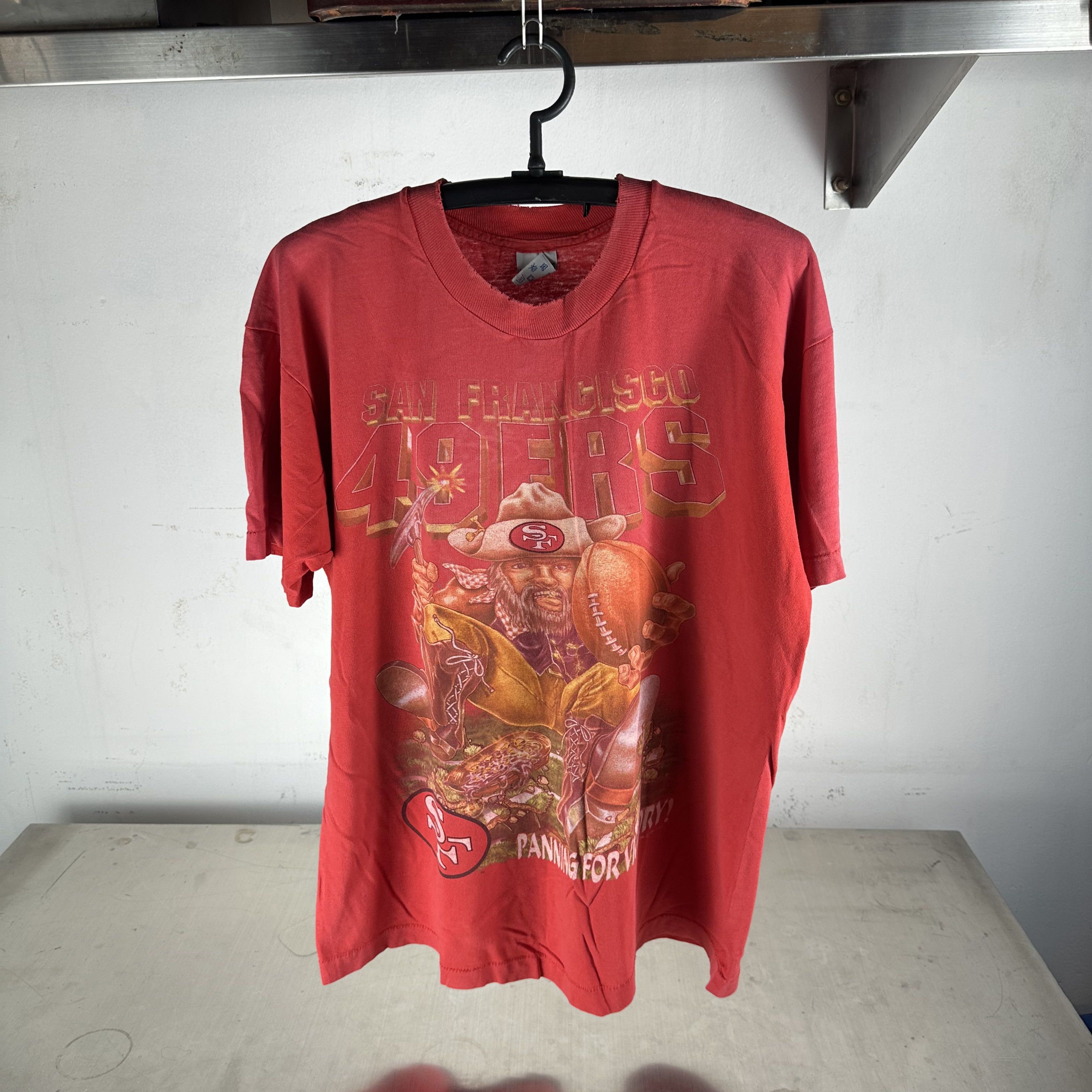 Vintage ​90s San Francisco 49ers NFL Panning For Victory! T-Shirt Size US L / EU 52-54 / 3 - 1 Thumbnail