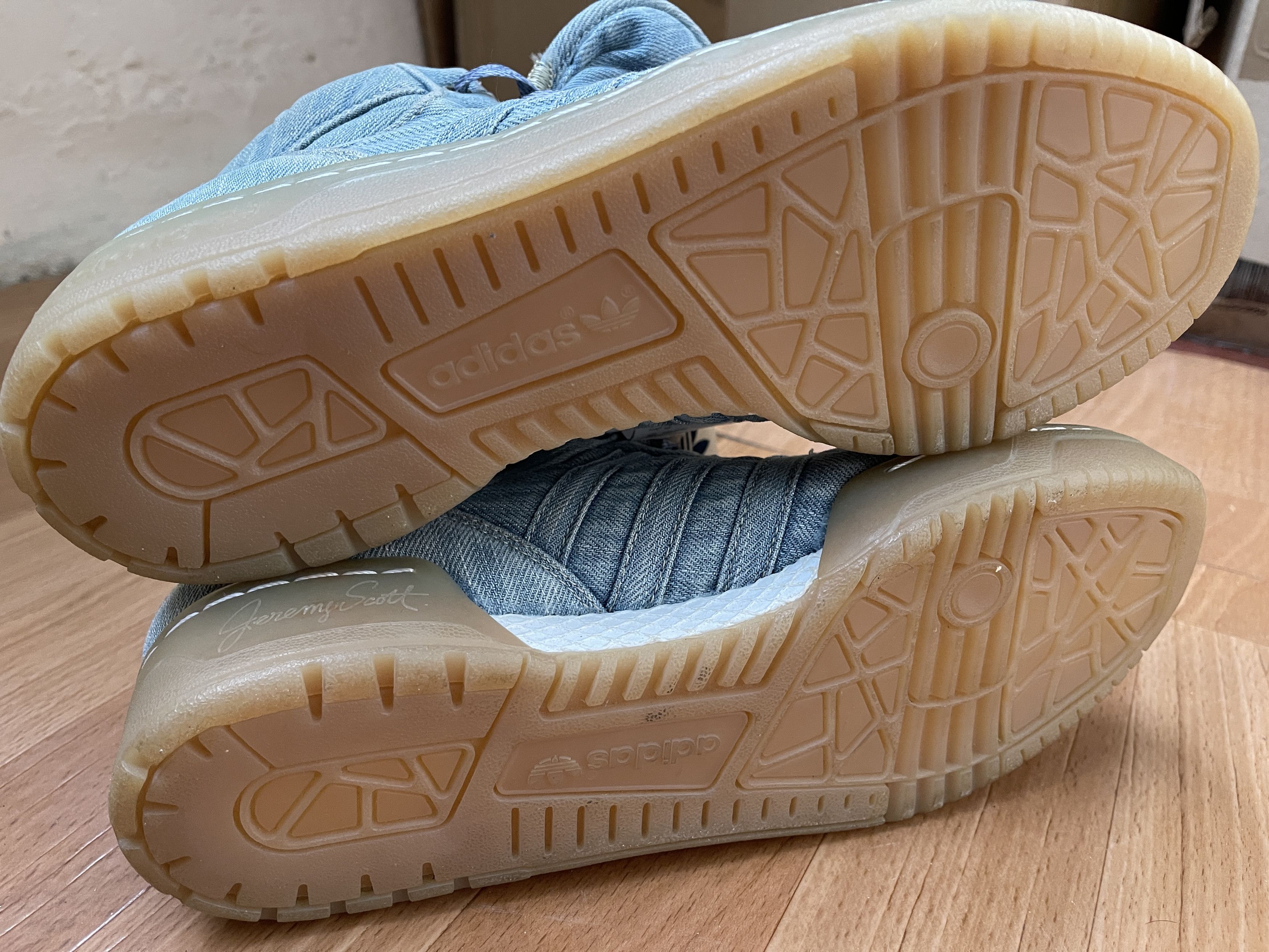 Adidas × Jeremy Scott Adidas Originals sneakers, Jeremy Scott Wings shoes, v24621 Size US 8 / EU 41 - 18 Thumbnail