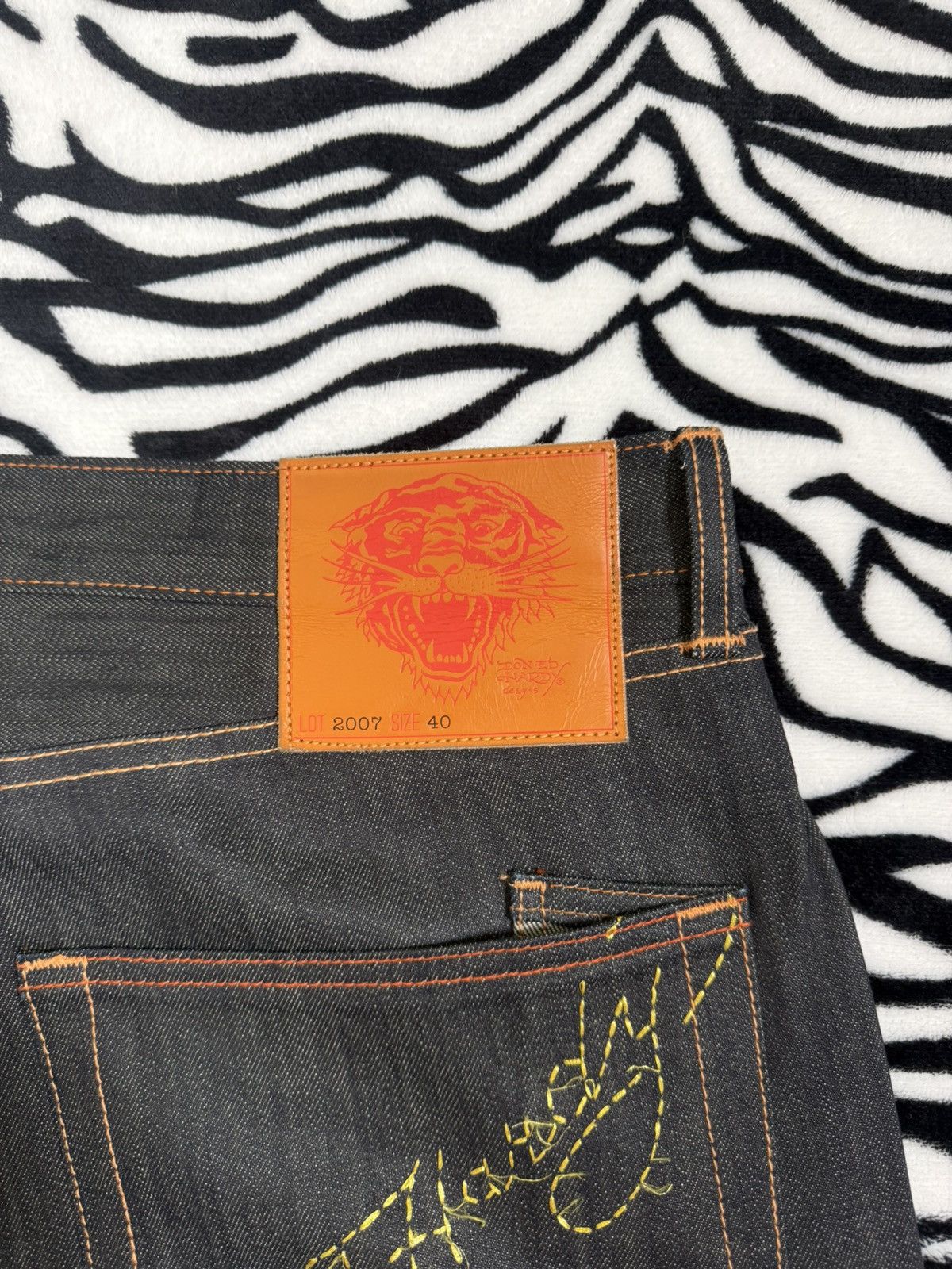 Ed Hardy Vintage Ed Hardy Embroidered Skull Y2K Style Baggy Jeans Size US 40 / EU 56 - 4 Thumbnail