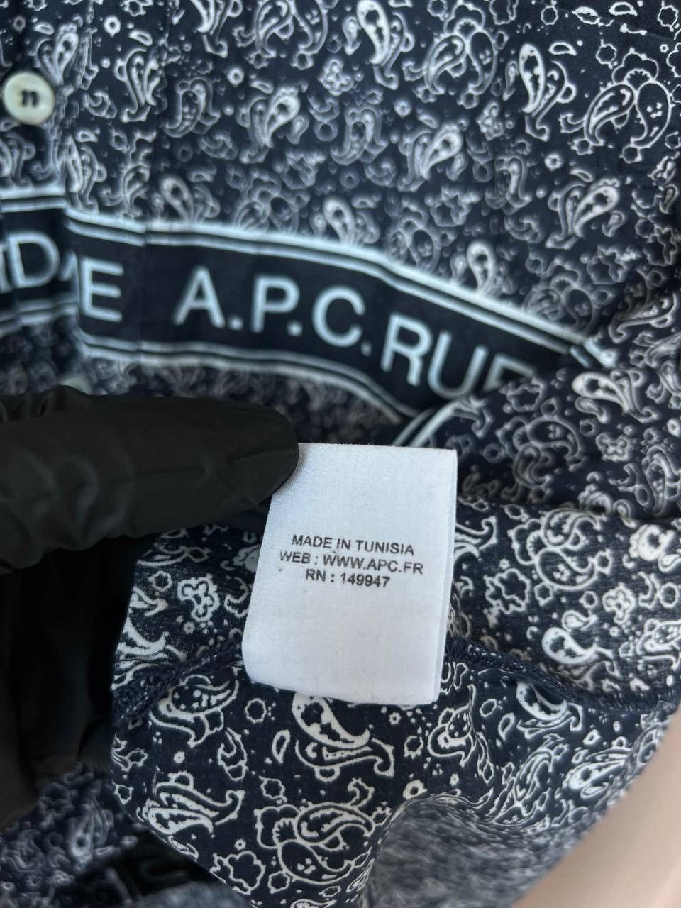 A.P.C. A.P.C. Bandana-Print Cotton Poplin Button Shirt Mens Size L Size US L / EU 52-54 / 3 - 13 Thumbnail