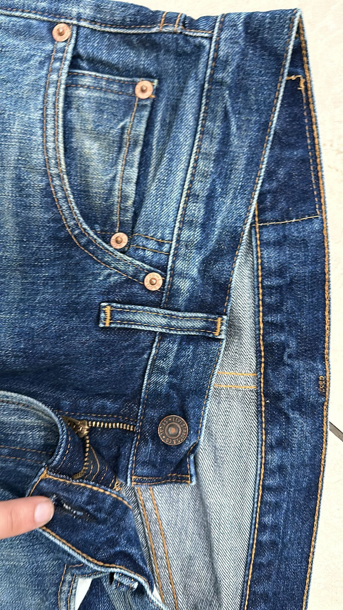 Levi's Vintage Clothing LVC Levi's Vintage Clothing 1967 505-0217 Selvedge Jeans Size US 32 / EU 48 - 4 Thumbnail