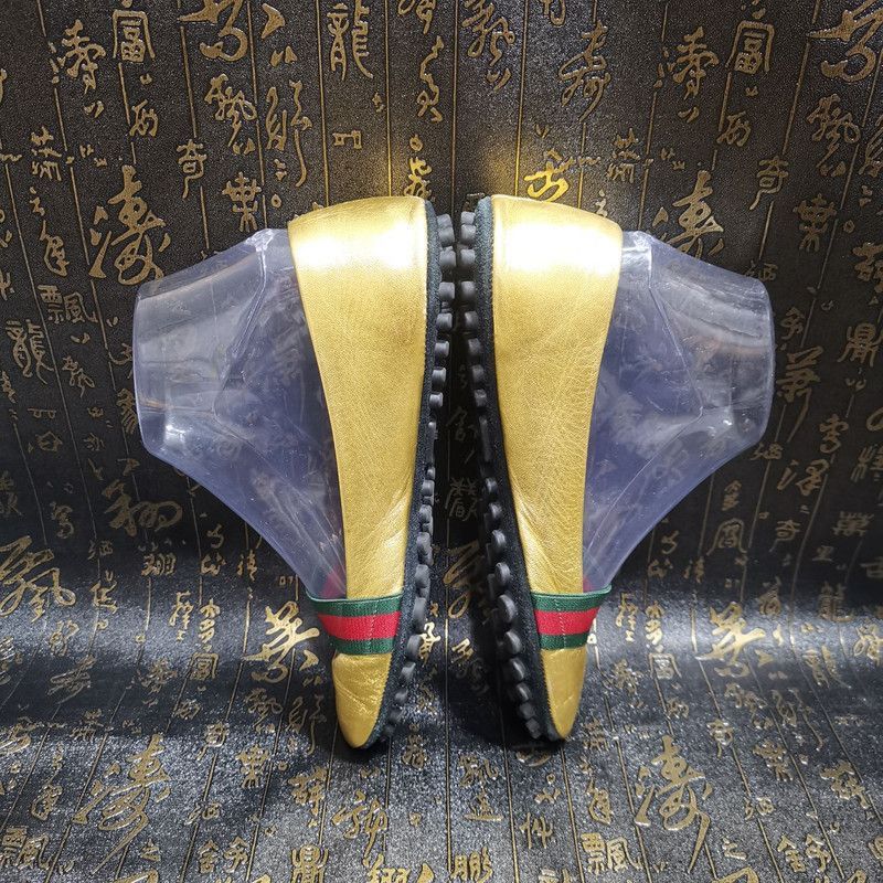 Gucci Gucci Gold Flats with Signature Green-Red Stripe - Size US 7.5 / EU 40-41 - 1 Thumbnail