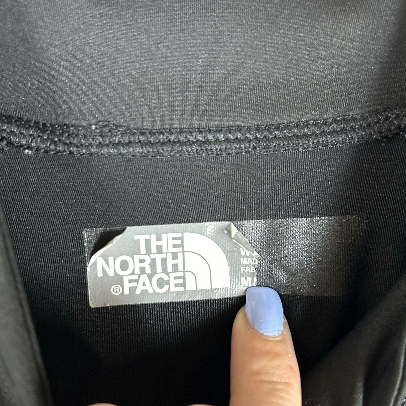 The North Face The North Face Long Sleeve Shirt Womens M Black Athletic Compression Base Layer Crew Neck Pullover Training Size M / US 6-8 / IT 42-44 - 4 Thumbnail