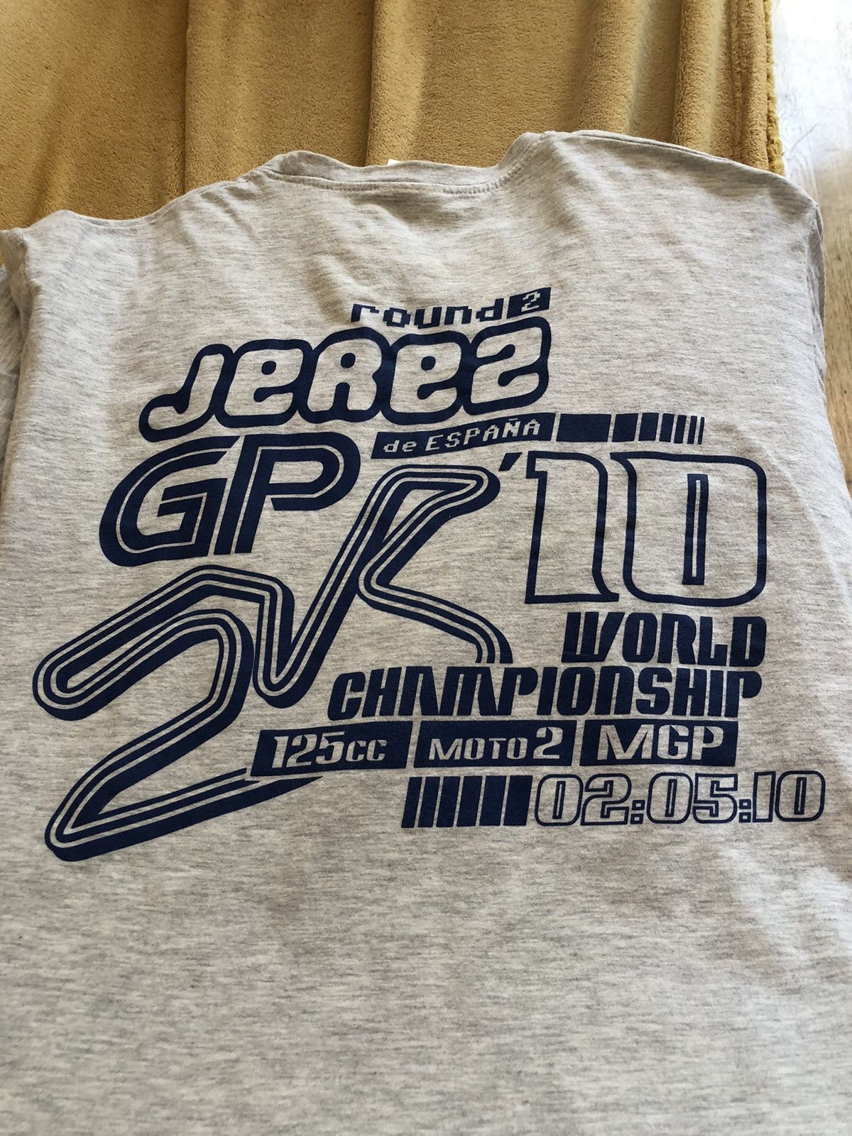 Formula 1 RARE MOTO GP RACING SPAIN JEREZ VINTAGE BIKE TEE SHIRT Size US M / EU 48-50 / 2 - 4 Thumbnail