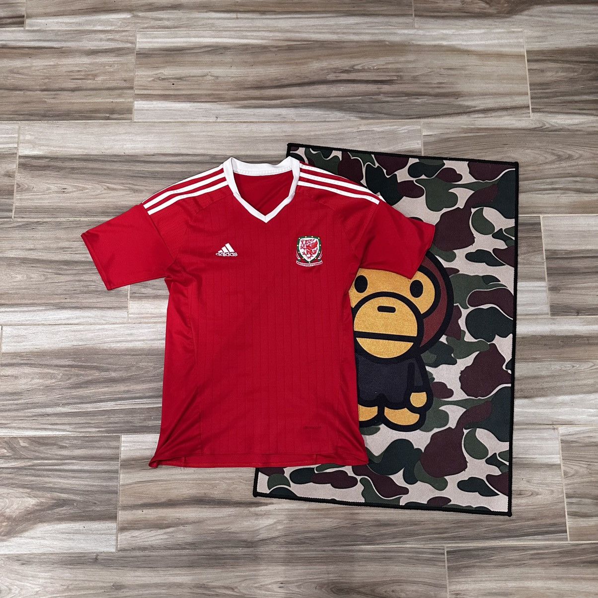 Adidas Wales national 2016 - 2017 home football shirt jersey Adidas Size US S / EU 44-46 / 1 - 1 Thumbnail