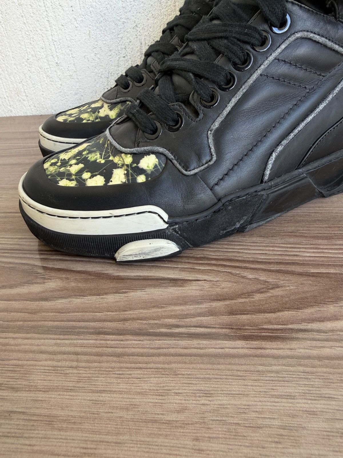 Givenchy Tyson high sneaker by Riccardo Size US 8 / EU 41 - 3 Thumbnail