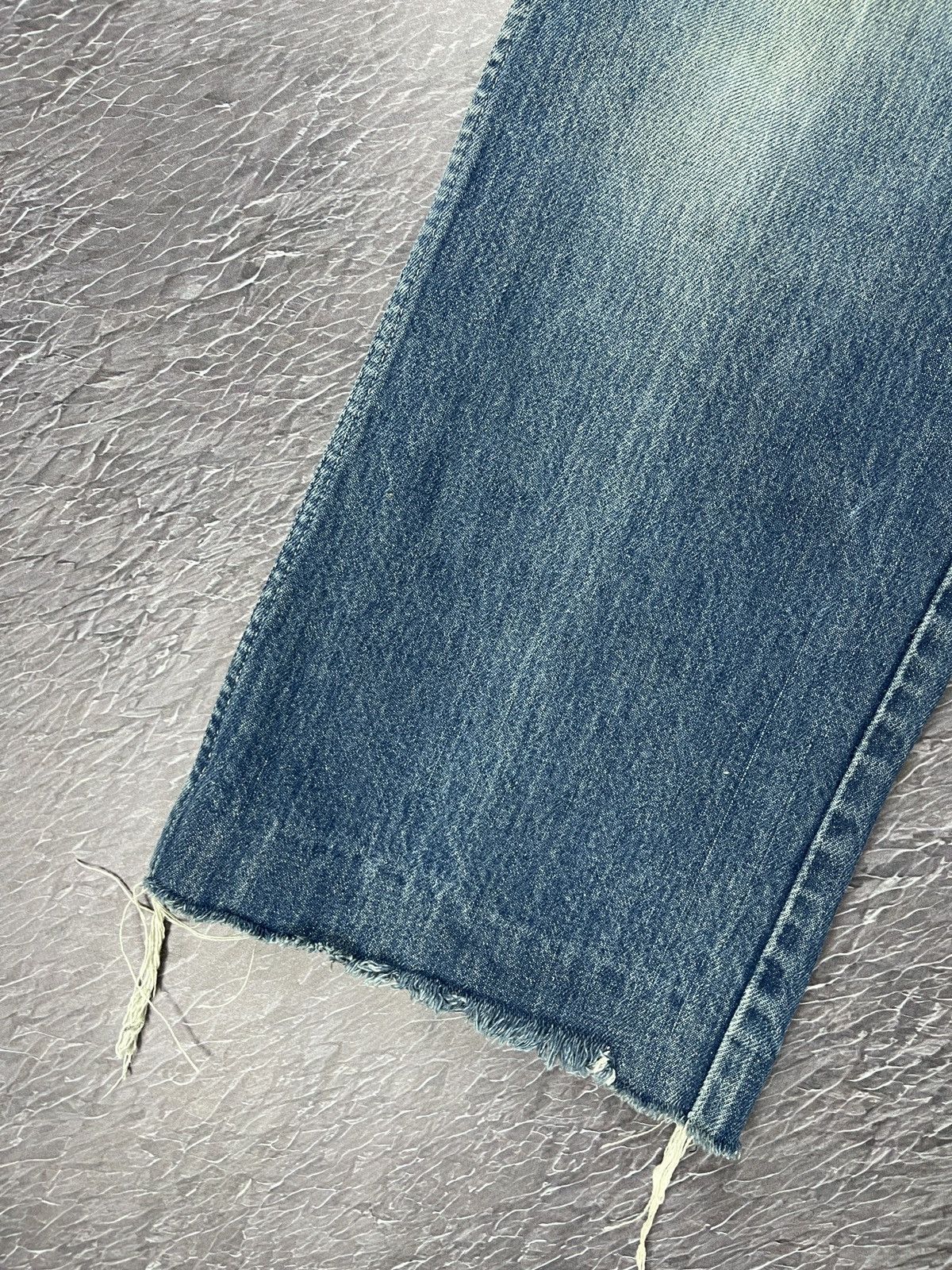 Oscar De La Renta Oscar de la Renta vintage distressed cropped denim jeans Size US 36 / EU 52 - 8 Thumbnail