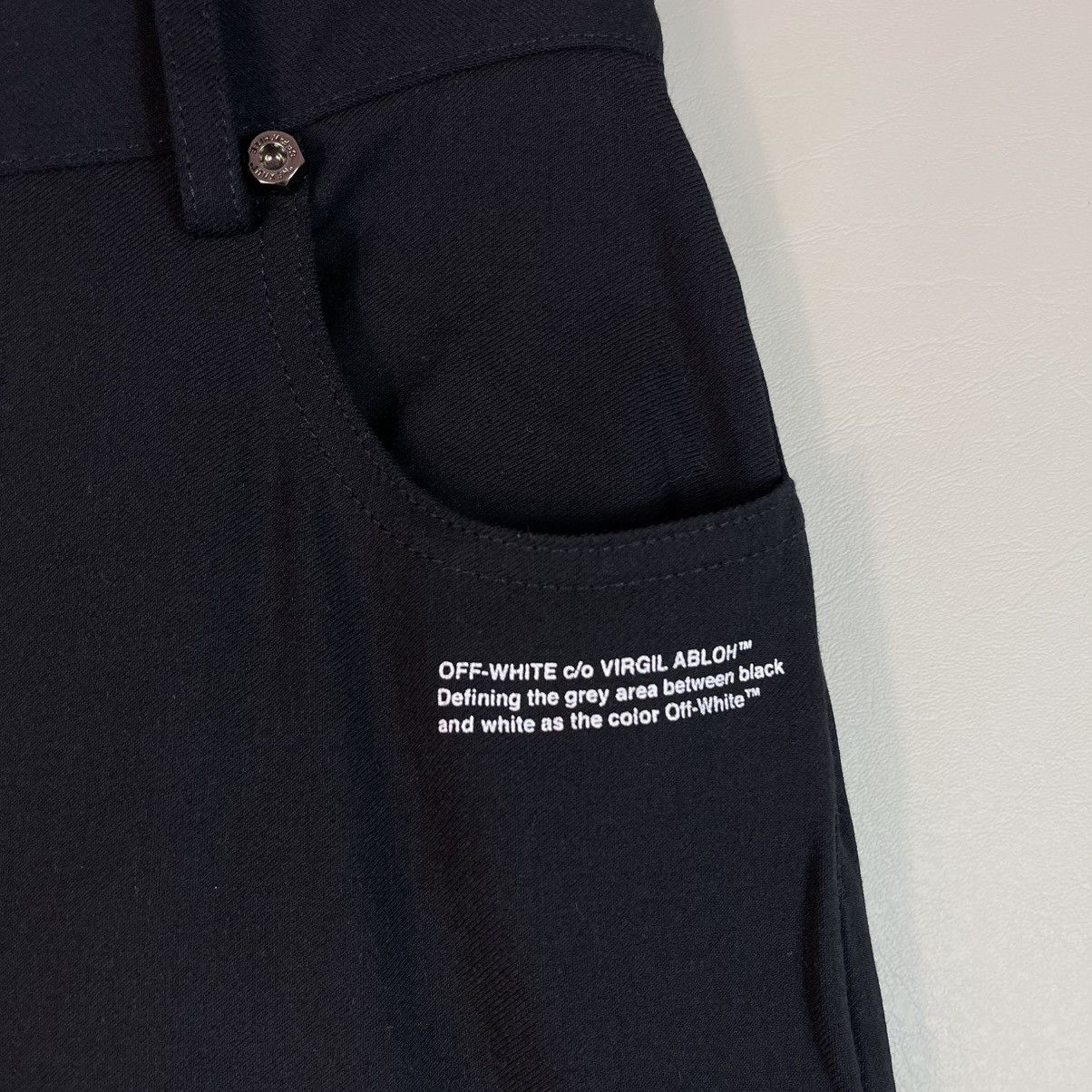 Off-White Off-White - Cropped Trouser Size 26" / US 2 / IT 38 - 3 Thumbnail