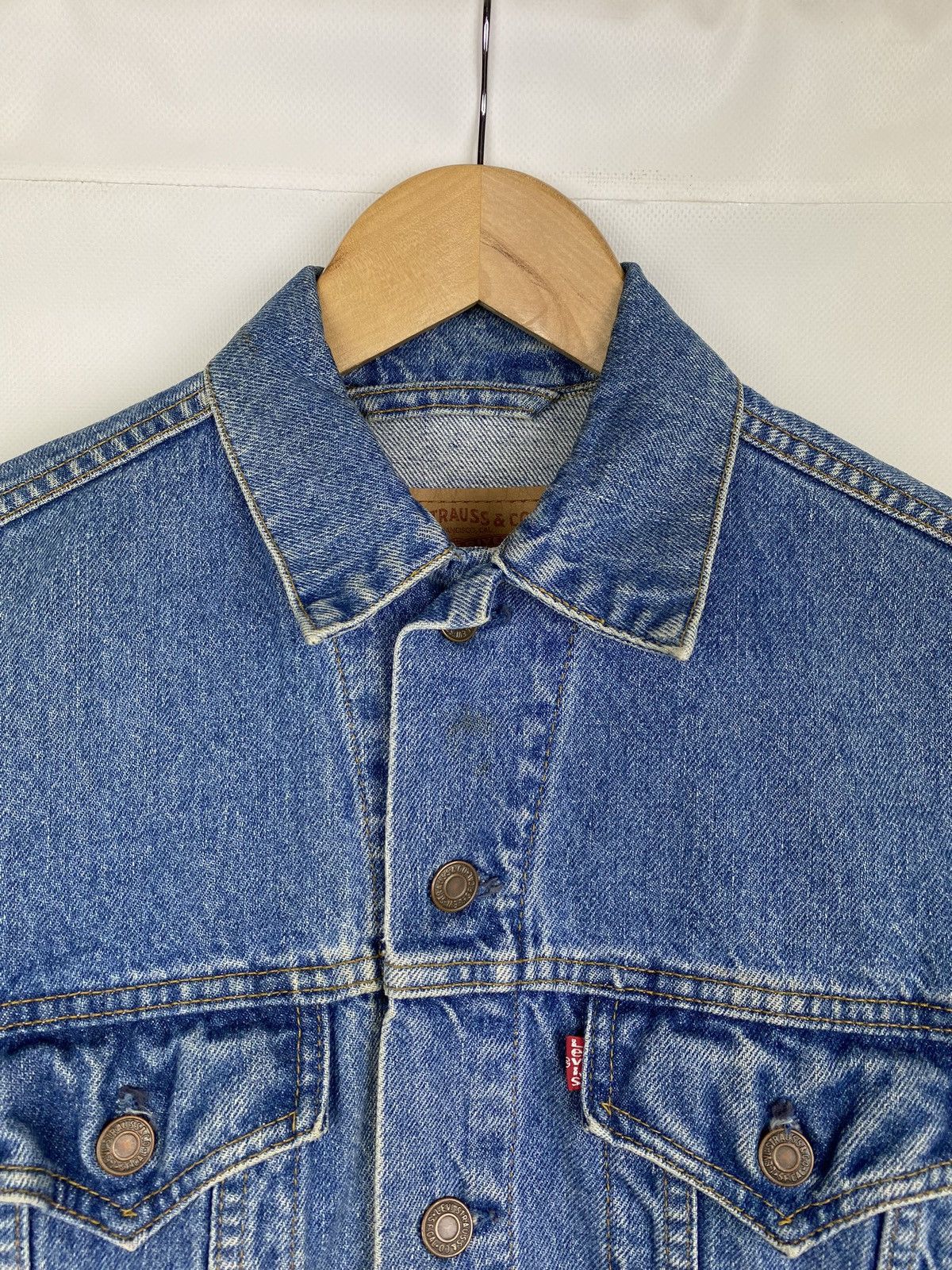 Levi's × Vintage Levis vintage men’s denim trucker jacket size Xl Size US XL / EU 56 / 4 - 4 Thumbnail