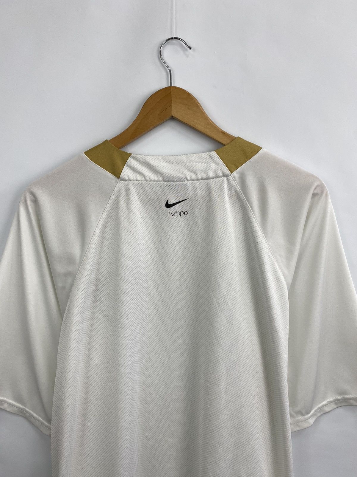 Nike 🇺🇸 Vintage 90s Nike Gold Tempo T-Shirt Y2K Total Ninety Rare Size US XL / EU 56 / 4 - 7 Thumbnail