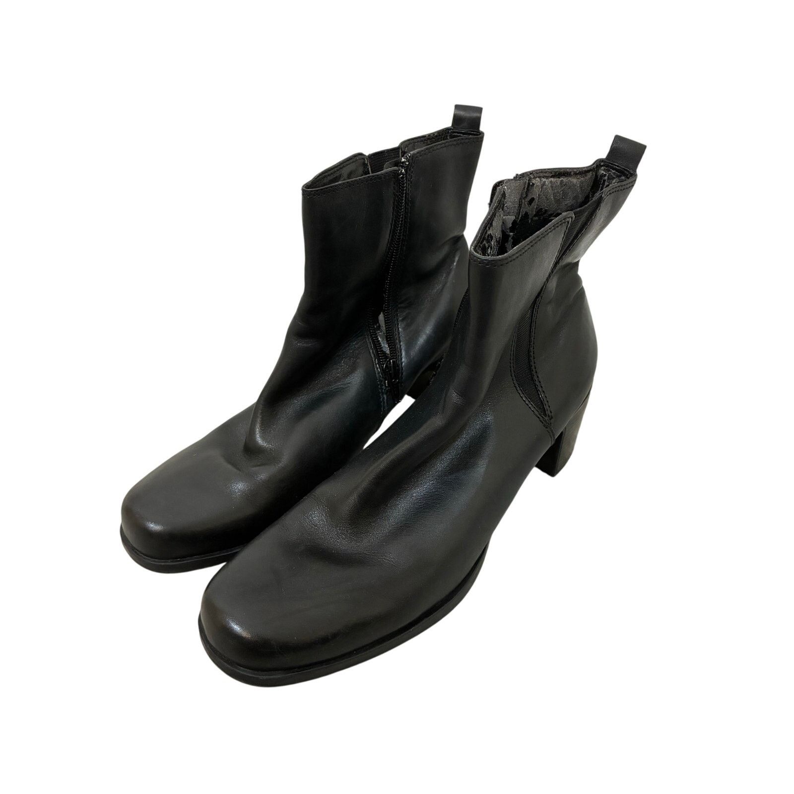 Clarks Clarks Black Leather Ankle Booties Women’s 9 Boots Edgy Goth Size US 9 / IT 39 - 1 Thumbnail