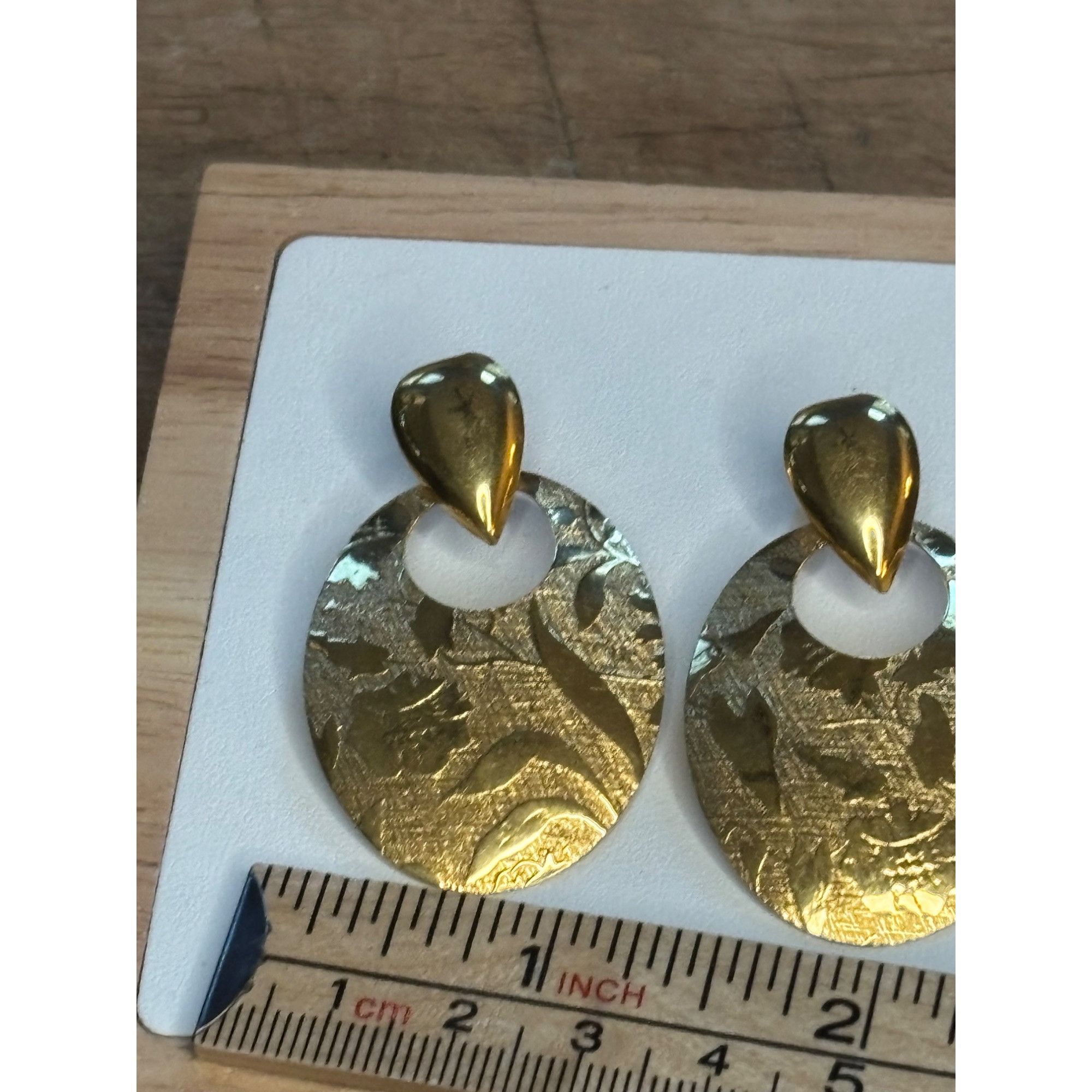 Other Elegant Teardrop Doorknocker Gold Tone Dangle Earrings Size ONE SIZE - 5 Thumbnail