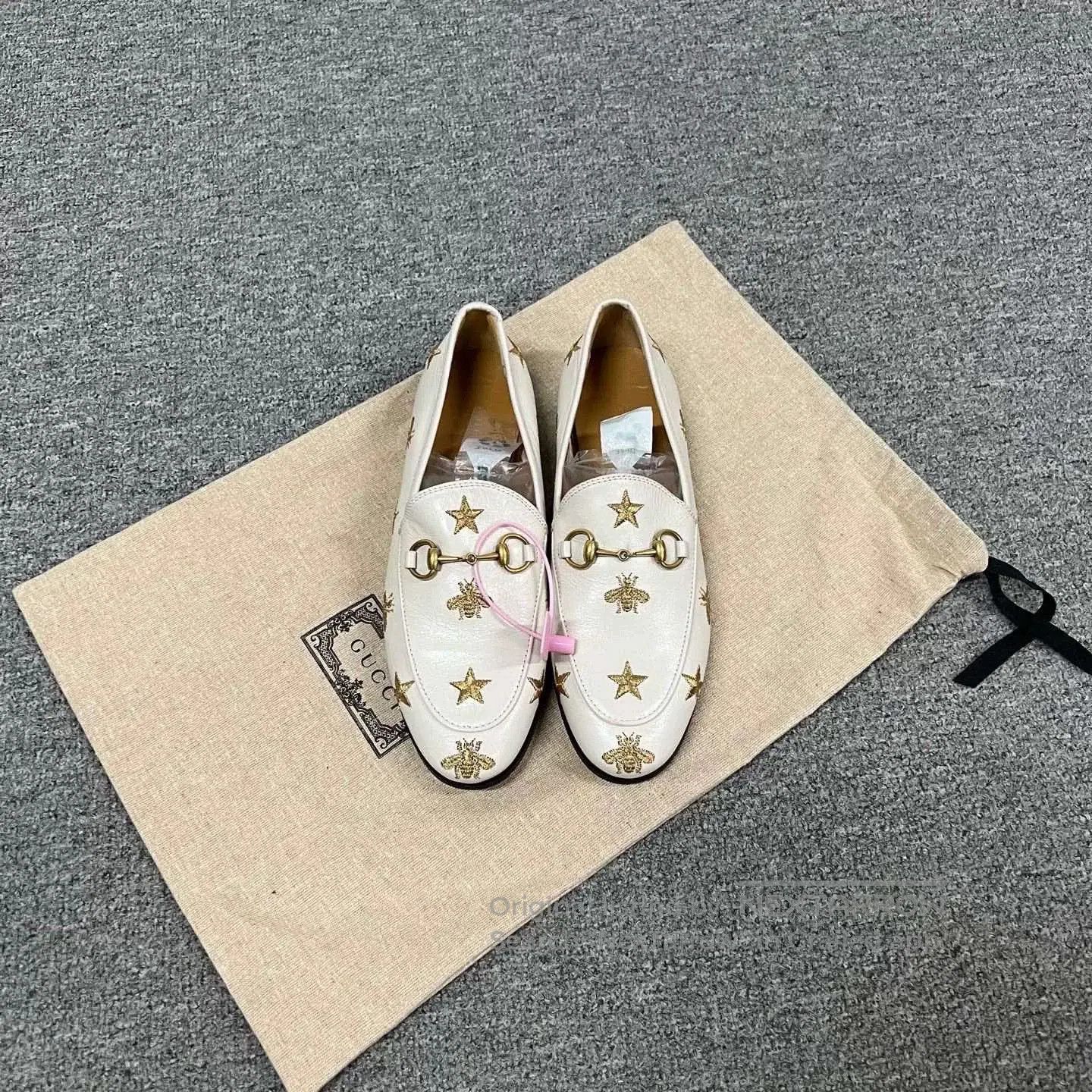 Gucci Gucci White Embroidered Bee Star Loafers. Size US 5.5 / IT 35.5 - 7 Thumbnail