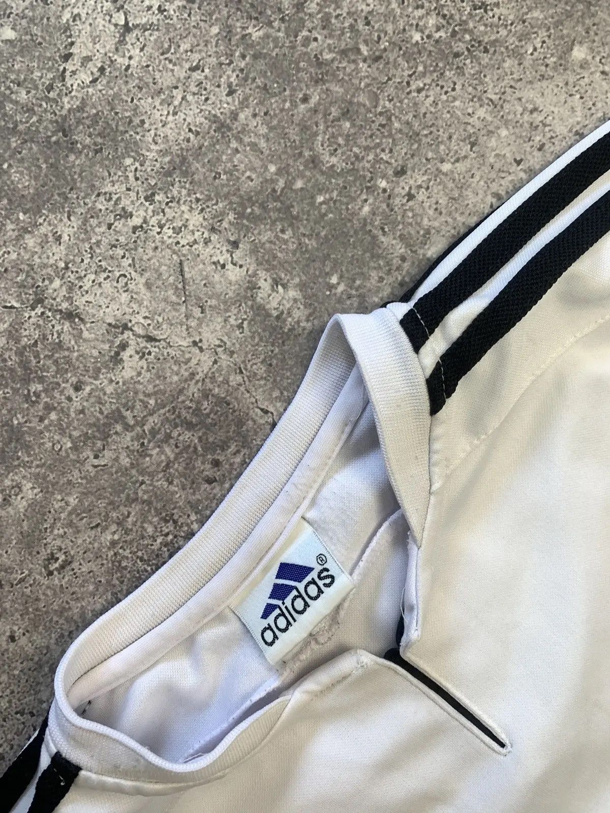 Adidas × Vintage Vintage Real Madrid tee Y2K jersey soccer Madrid blockcore Size US M / EU 48-50 / 2 - 4 Thumbnail