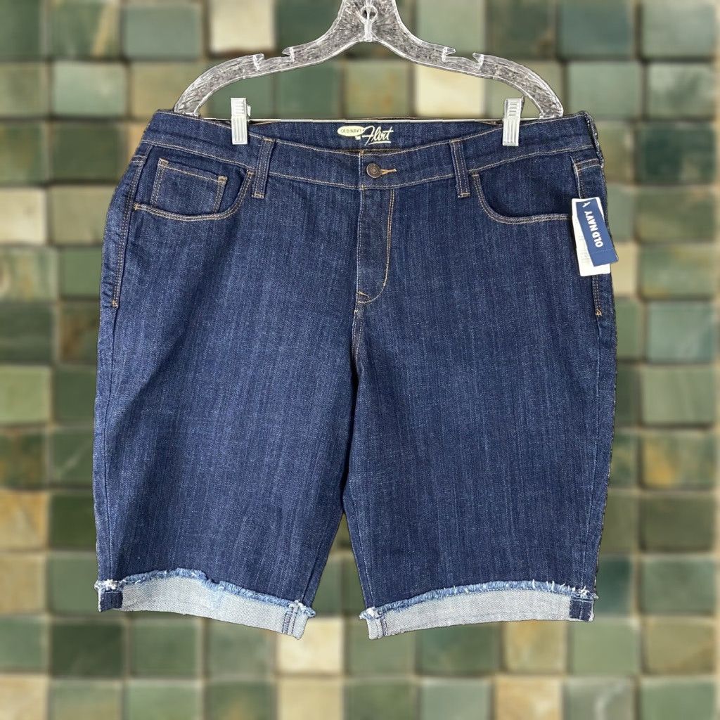 Old Navy OLD NAVY Women's Blue Jeans Shorts The Flirt 16 Medium Size 38" / US 16 / IT 52 - 1 Thumbnail