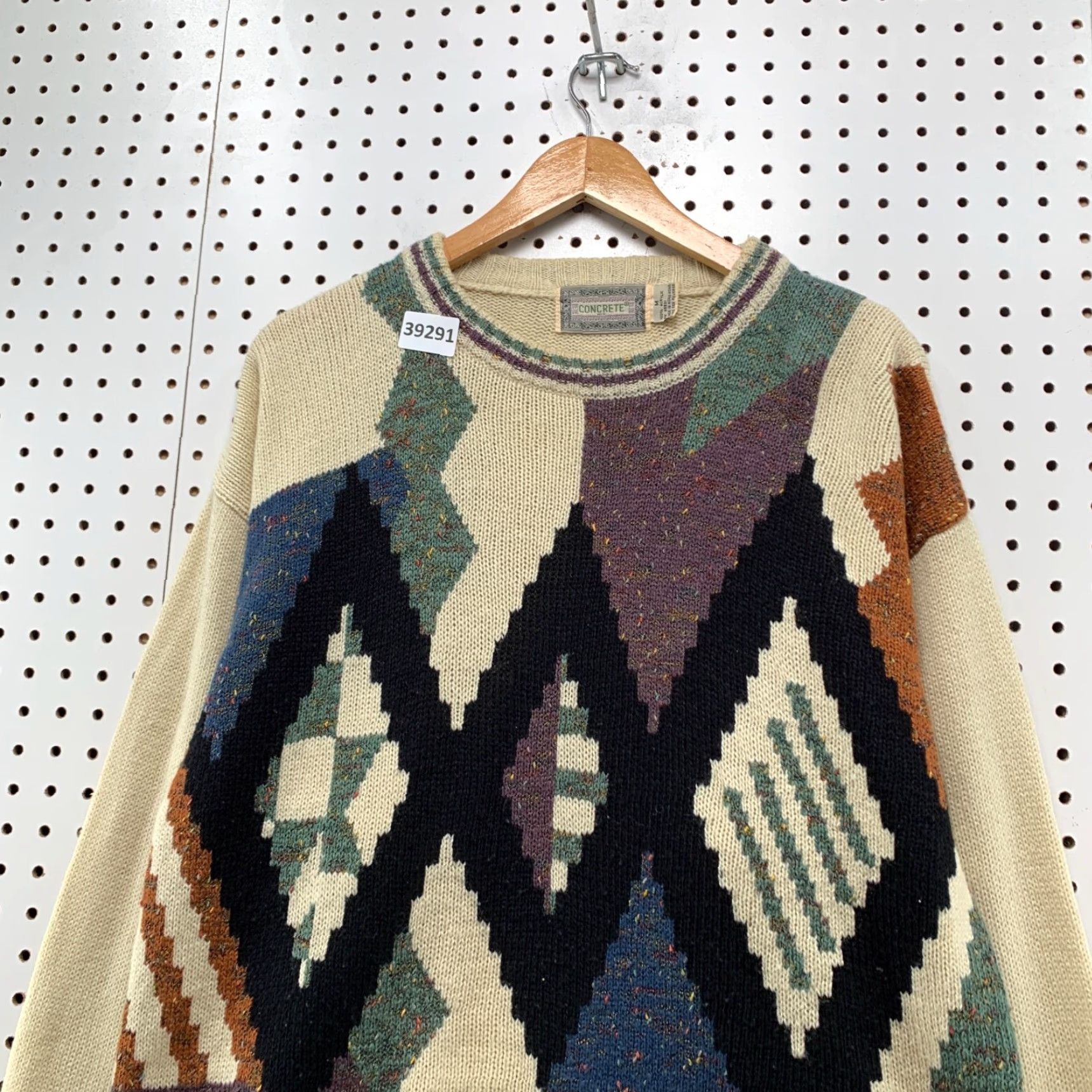 Vintage VINTAGE Concrete Knit Sweater Mens Medium Beige Acrylic Crew Neck Argyle 21.5x28 Pullover 90s Mens Size US M / EU 48-50 / 2 - 4 Thumbnail