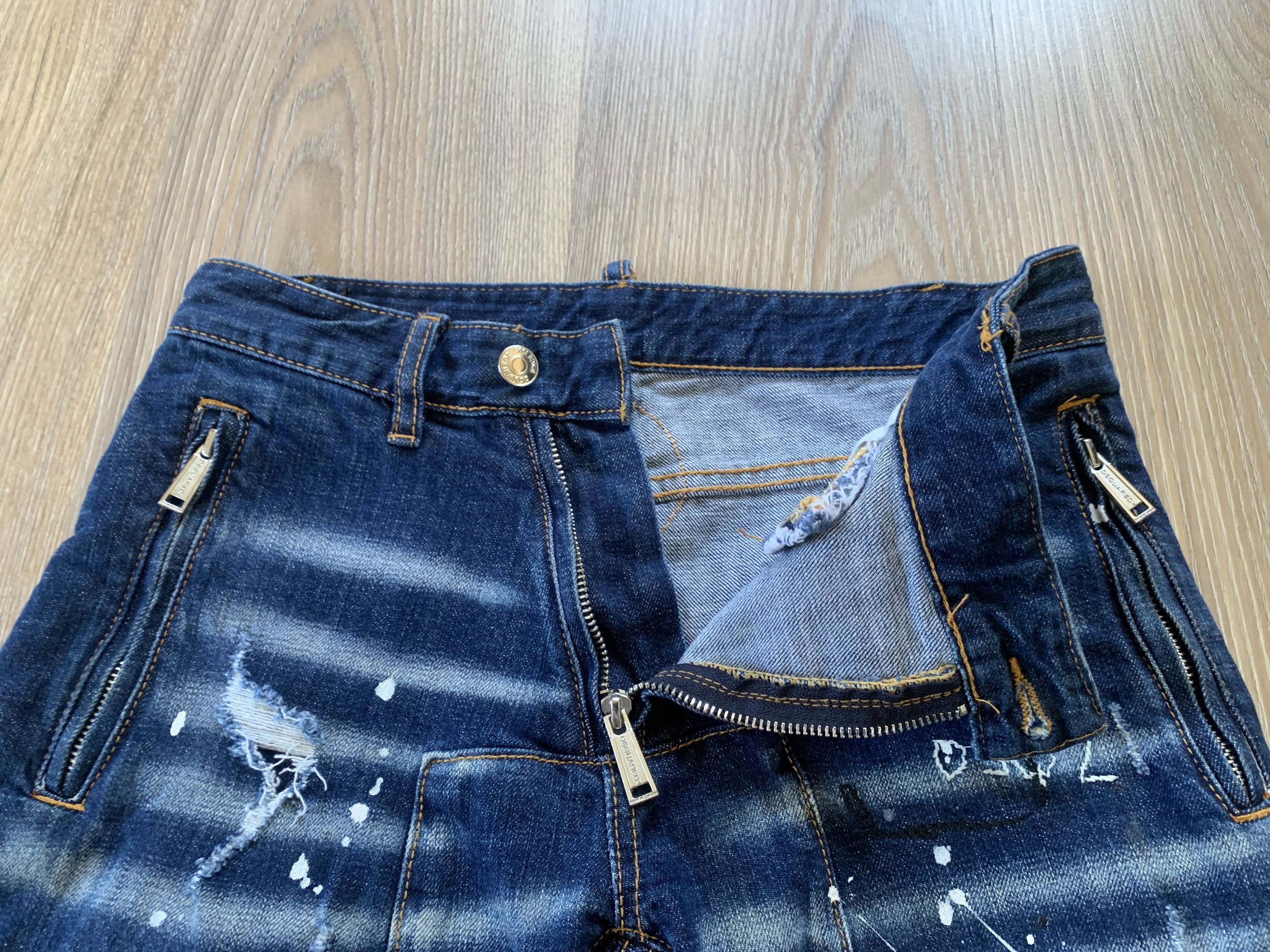 Dsquared2 Rare Dsquared2 Distressed Denim Shorts Size US 30 / EU 46 - 5 Thumbnail