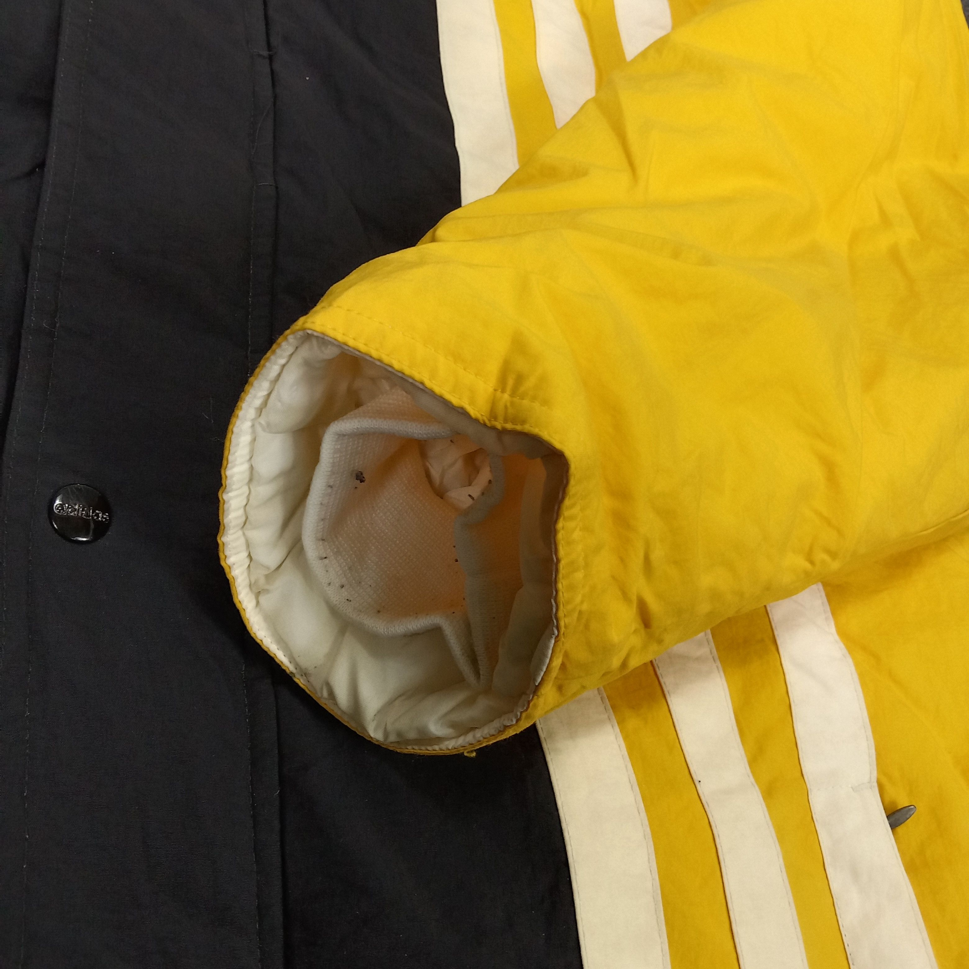 Adidas Adidas Sportwear Rare Design Windbreaker Jacket Size US L / EU 52-54 / 3 - 3 Thumbnail