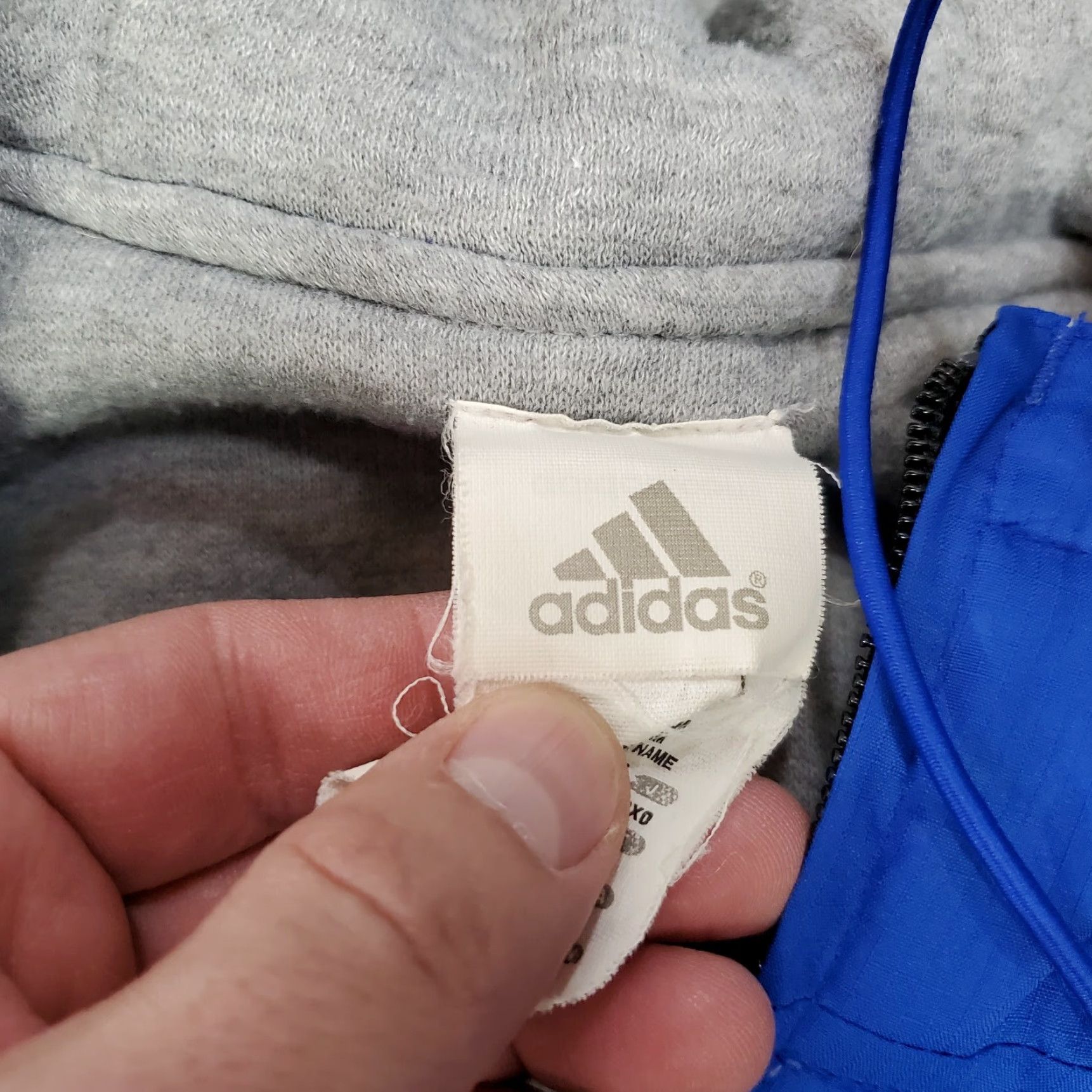 Adidas VINTAGE Adidas Jacket Mens L Black Blue Reversible Coat Sweatshirt 90s Y2K Size US L / EU 52-54 / 3 - 7 Thumbnail
